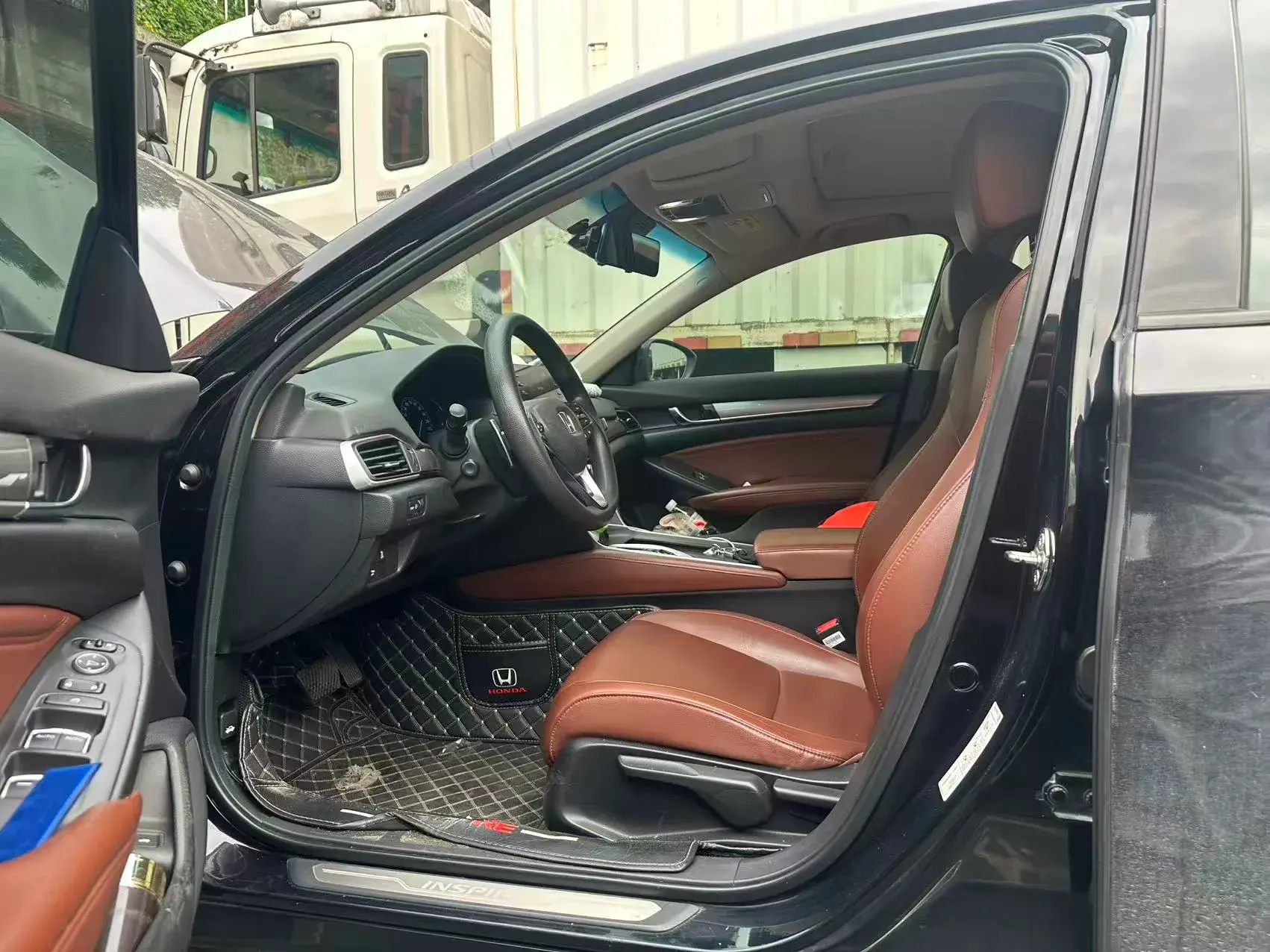 2019 HONDA INSPIRE thumbnail 3