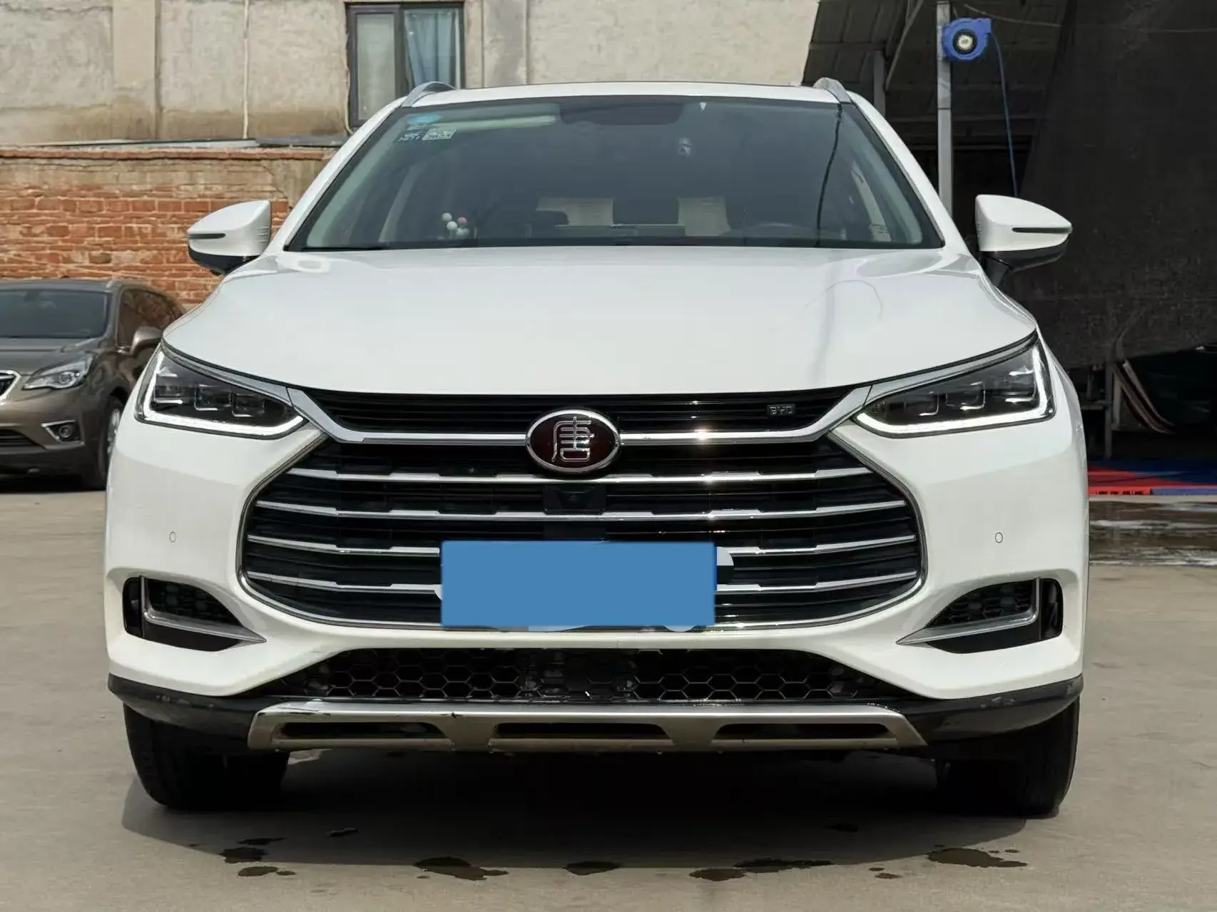 2018 BYD TANG thumbnail 2