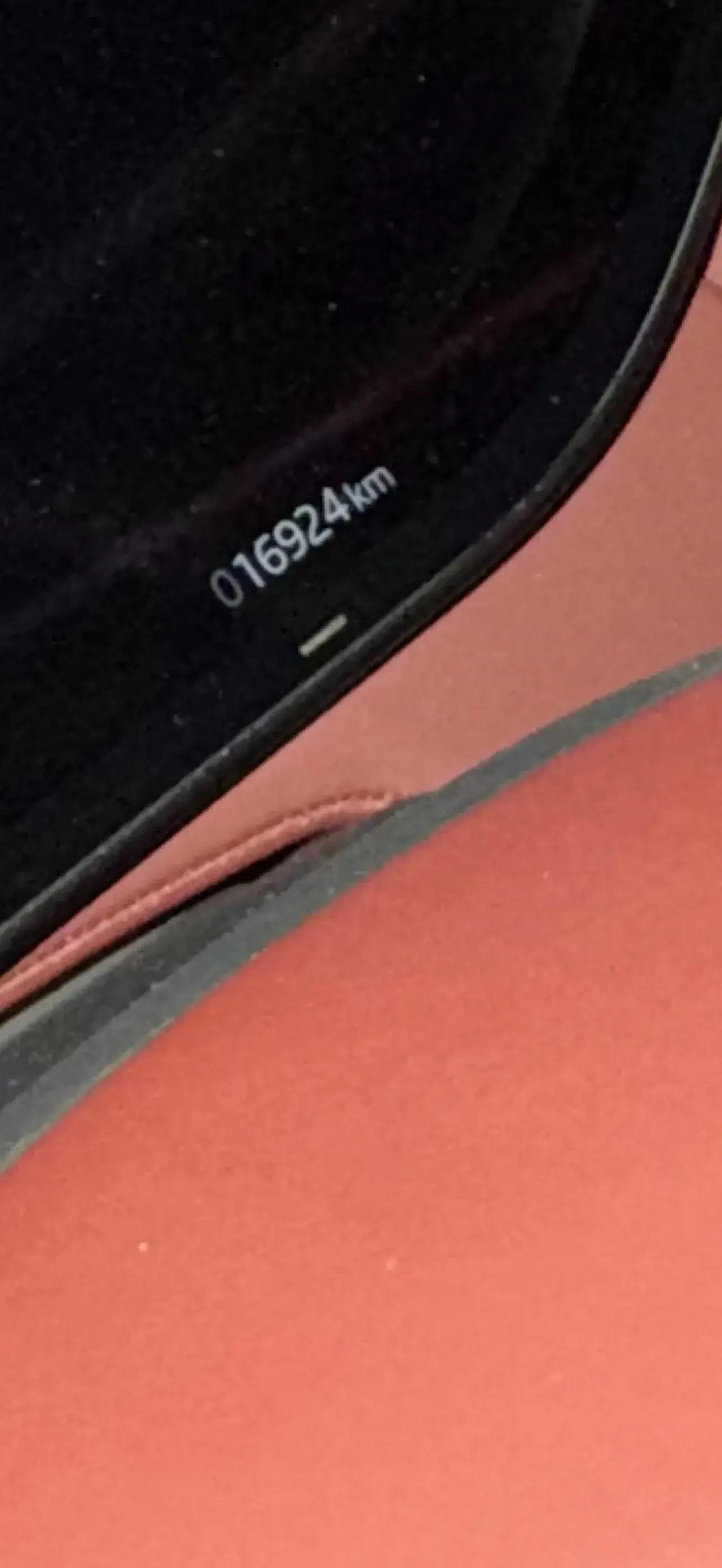 2024 LAND ROVER thumbnail 4