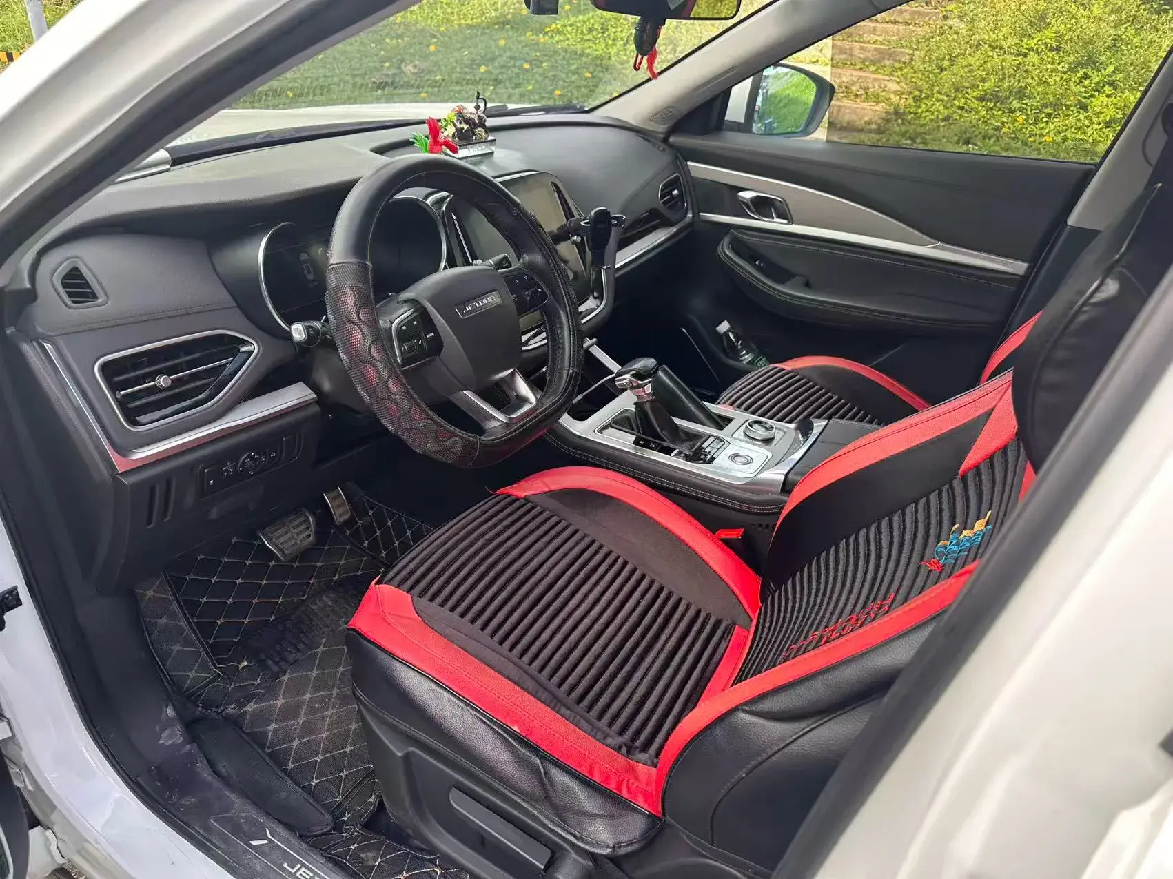 2019 JETOUR X70 thumbnail 2