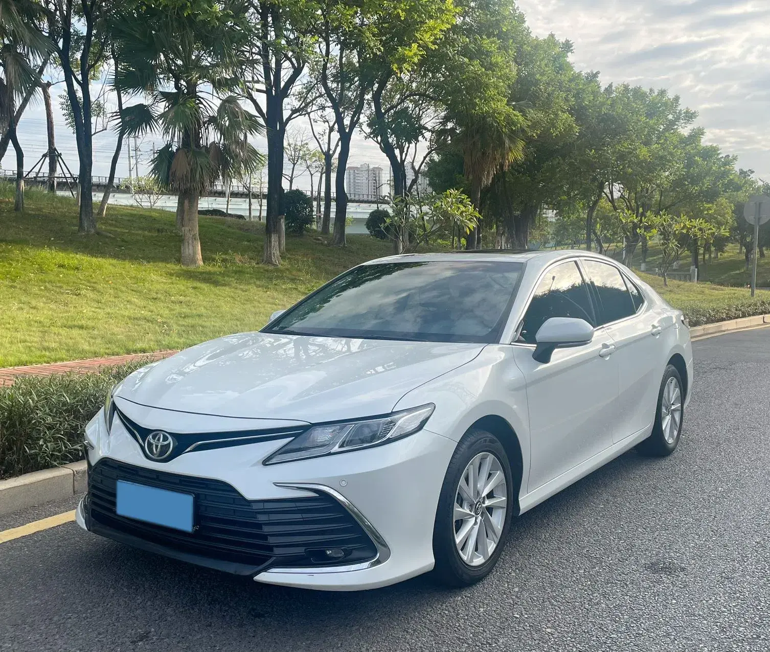 2022 TOYOTA CAMRY view 1