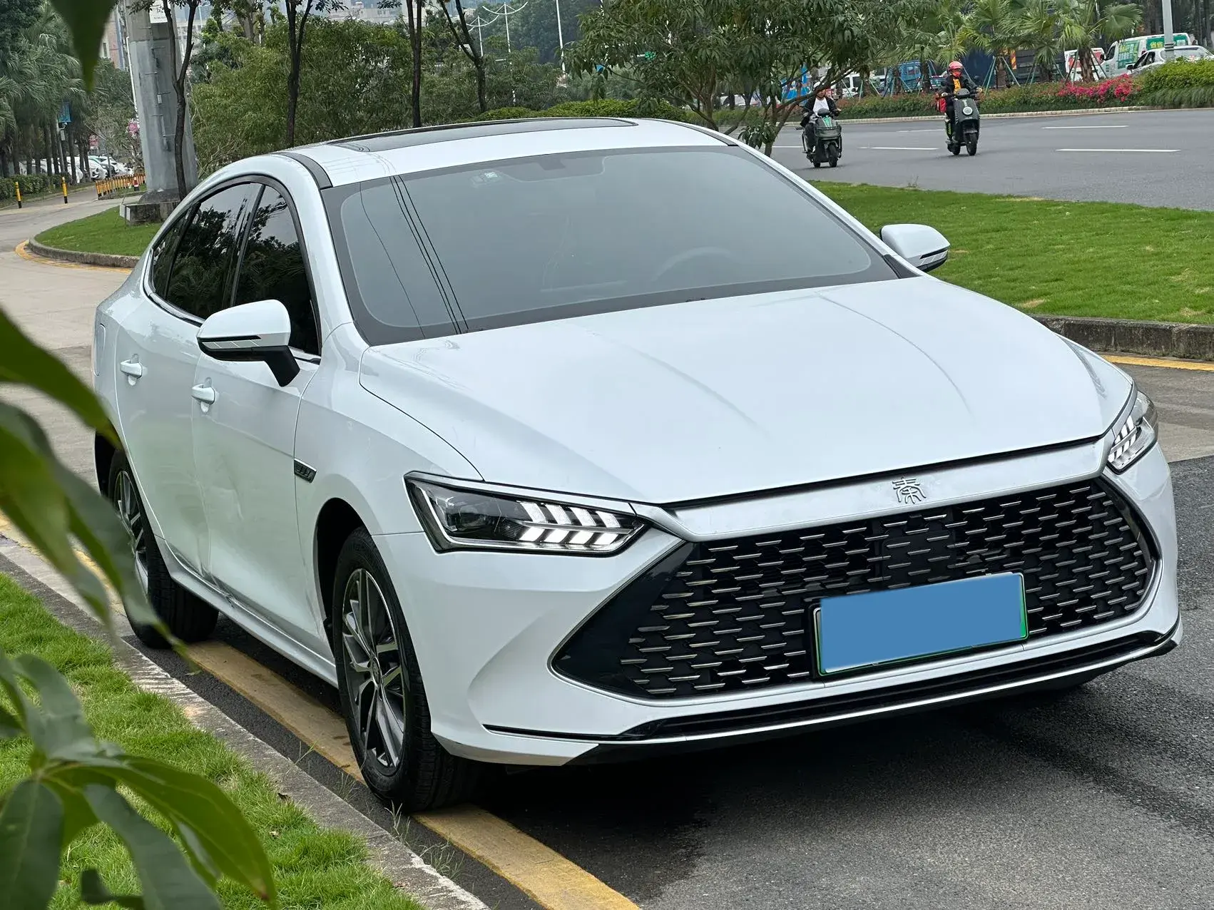 2021 BYD QIN thumbnail 2