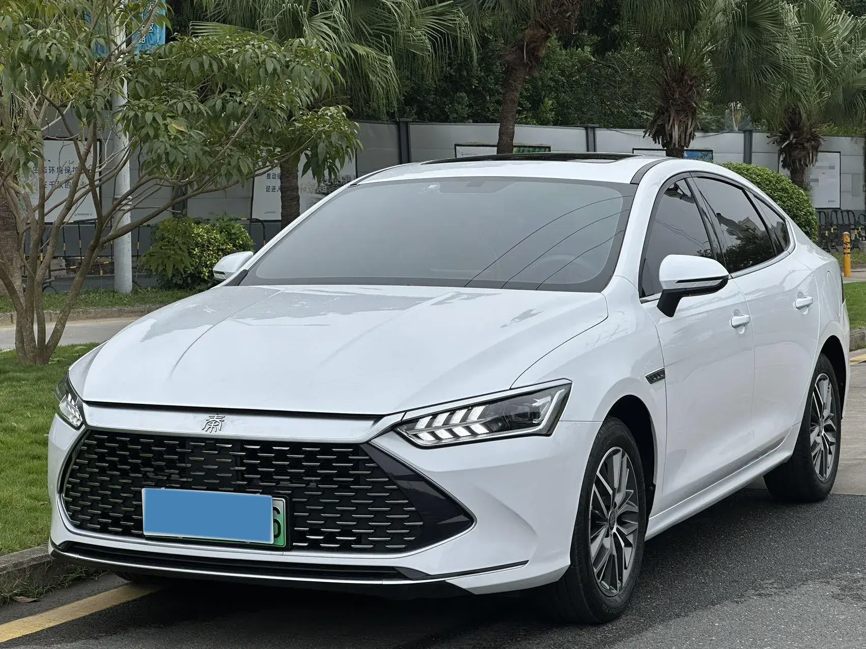 2021 BYD QIN view 1