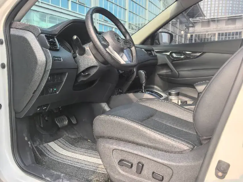 2022 NISSAN X-TRAIL thumbnail 4