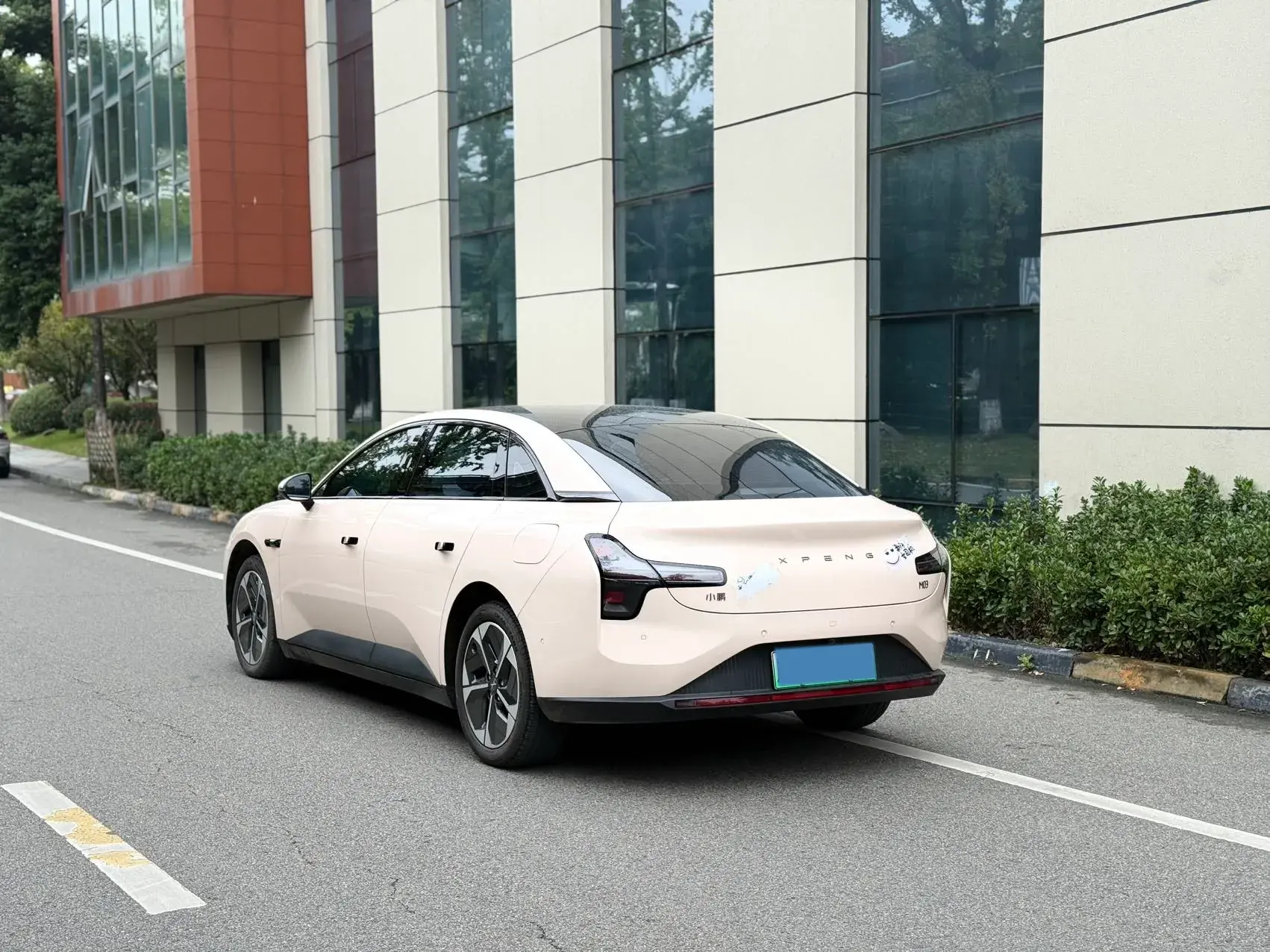 2024 XPENG MONA thumbnail 2