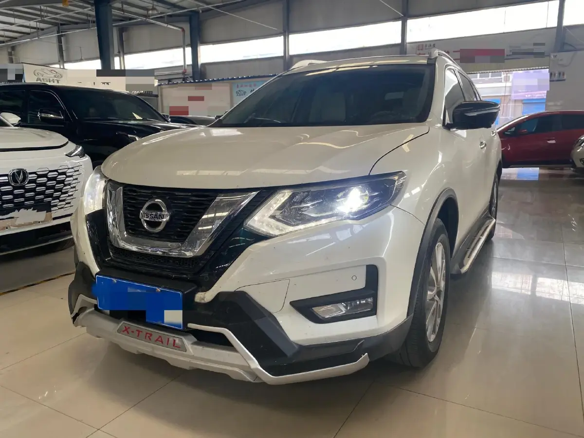 2021 Nissan X-Trail 2.0L 151HP L4 CVT