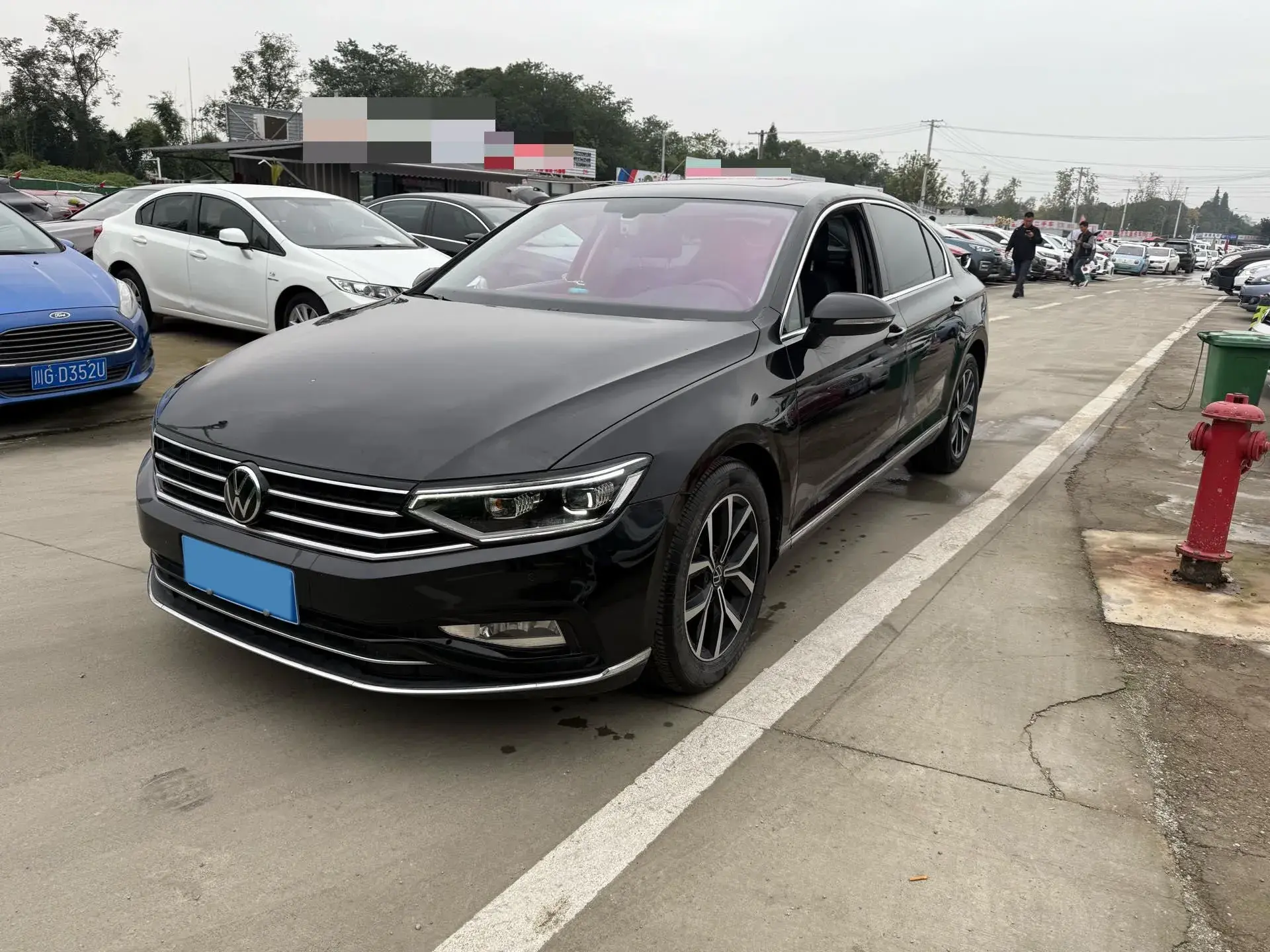 2020 VOLKSWAGEN MAGOTAN view 1