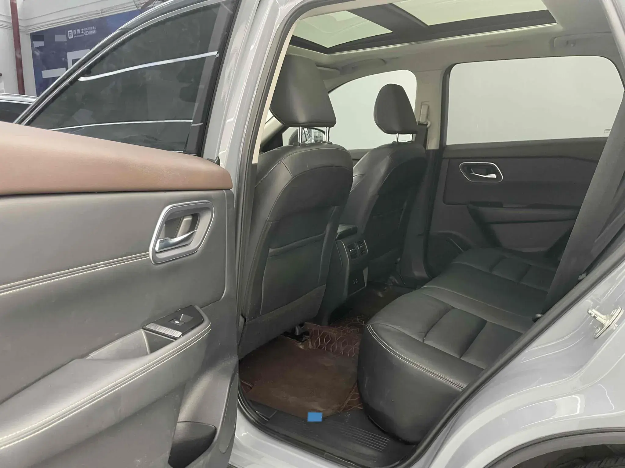 2021 NISSAN X-TRAIL thumbnail 2