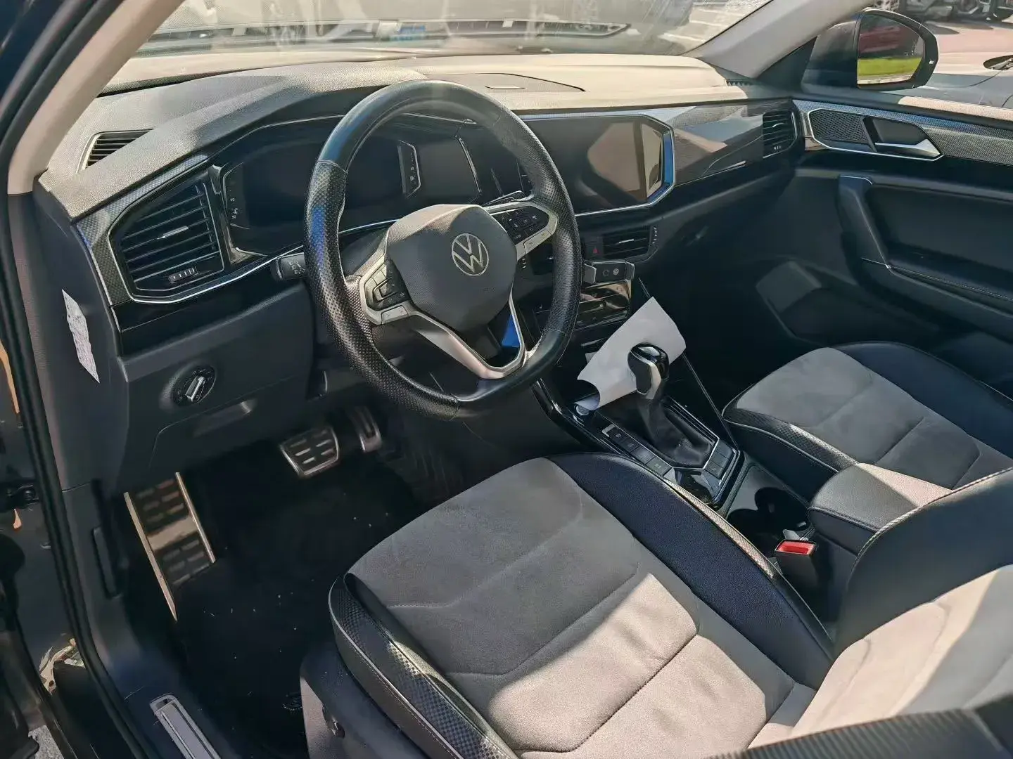 2020 VOLKSWAGEN TAYRON thumbnail 4