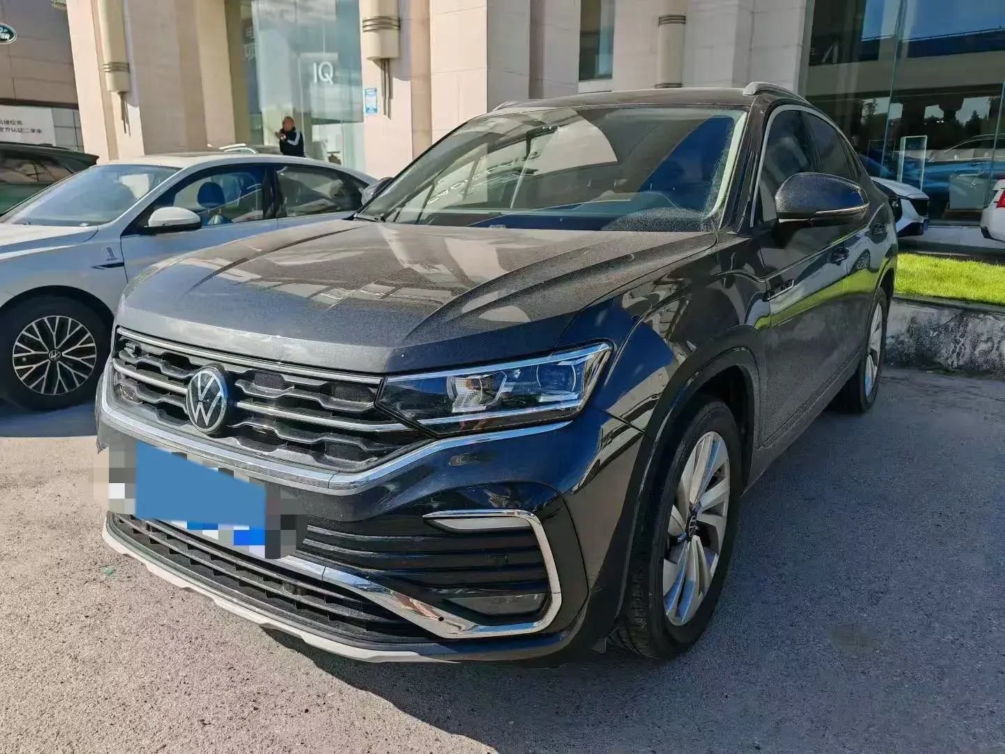2020 VOLKSWAGEN TAYRON view 1