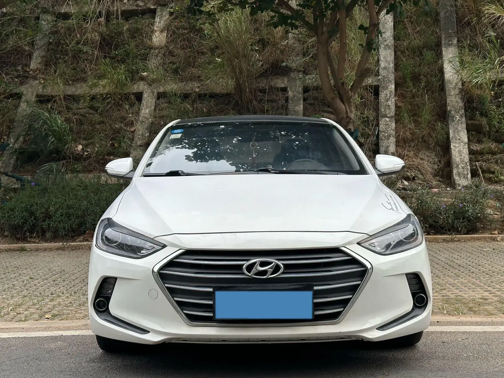 2016 HYUNDAI ELANTRA thumbnail 2