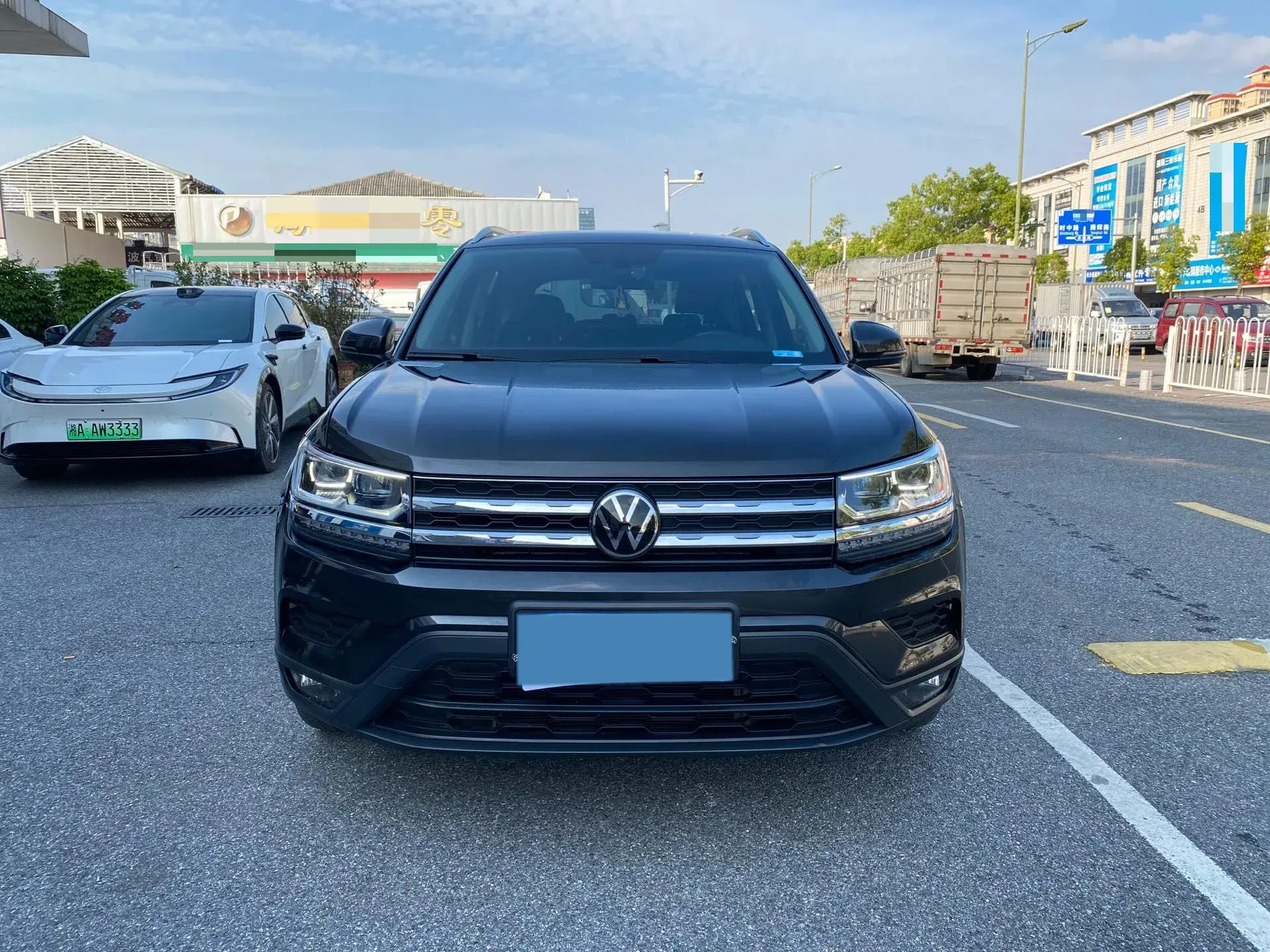 2021 VOLKSWAGEN THARU thumbnail 2