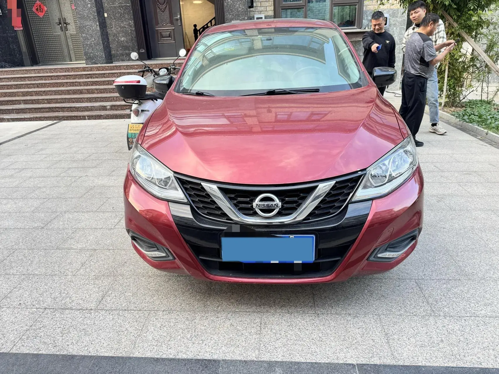 2021 NISSAN TIIDA thumbnail 3