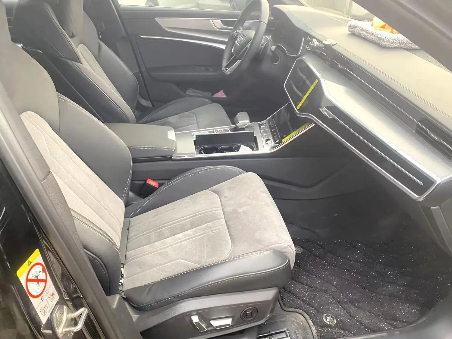 2024 AUDI A6L thumbnail 3