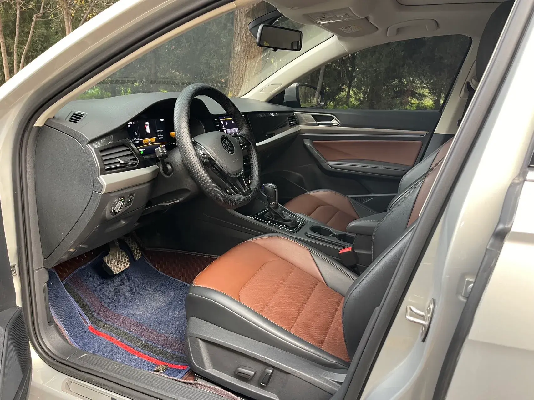 2021 VOLKSWAGEN LAVIDA thumbnail 4