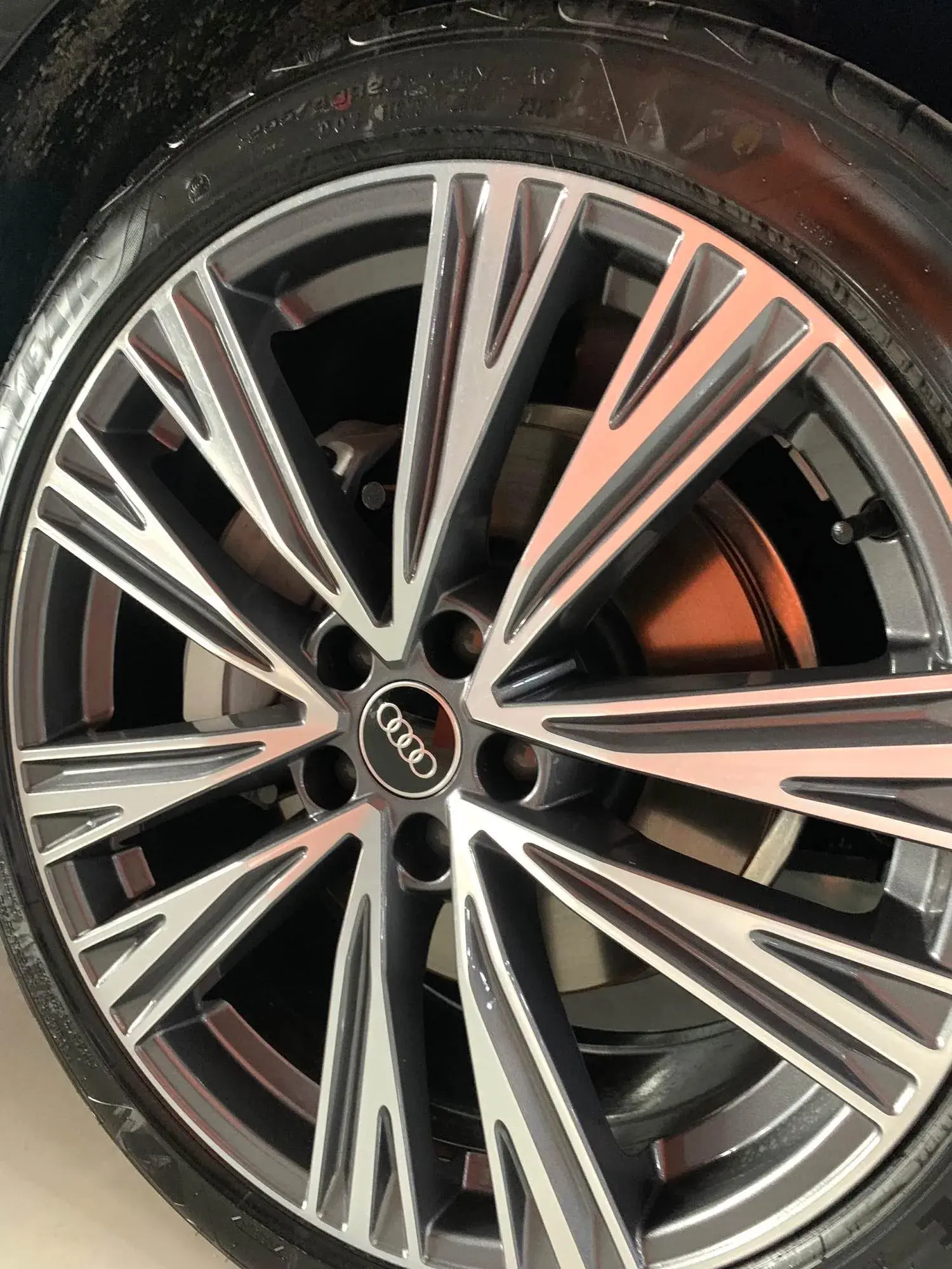 2025 AUDI A6L thumbnail 4