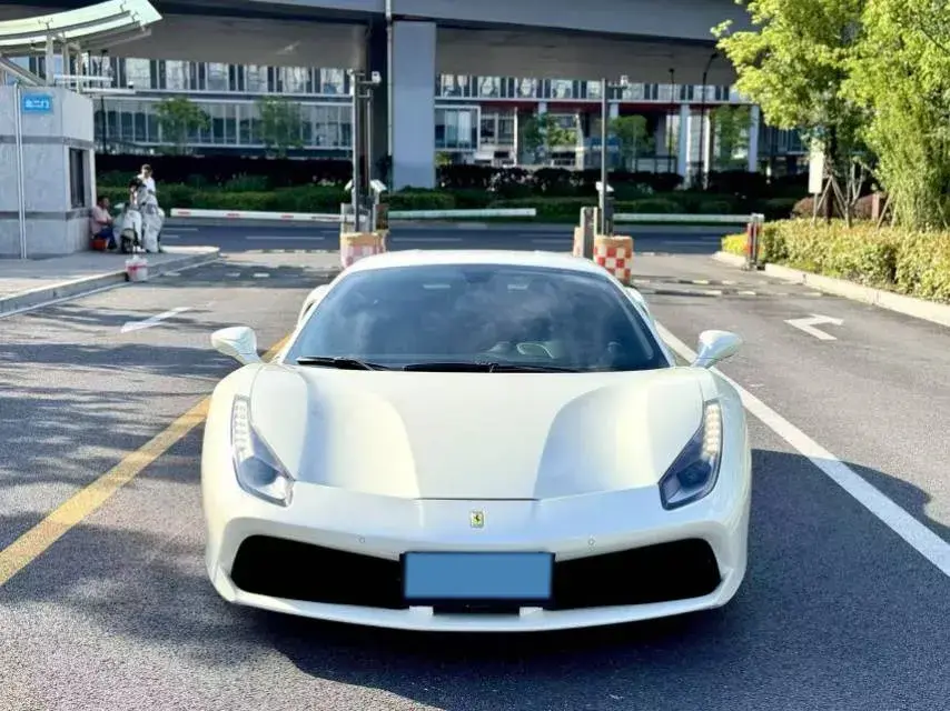 2015 FERRARI 488 thumbnail 2