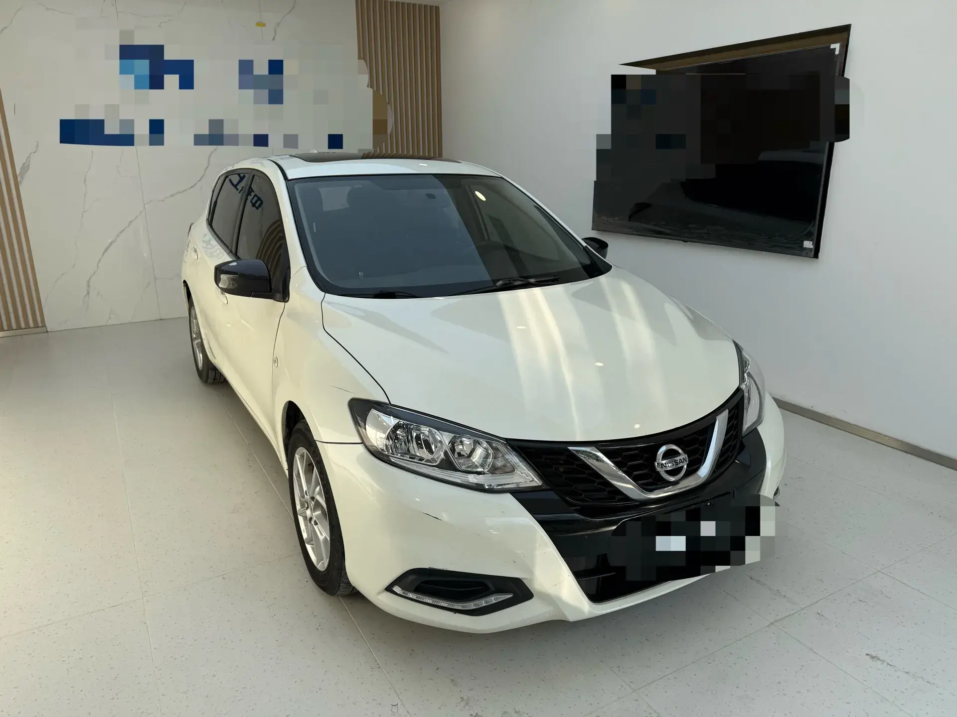 2021 NISSAN TIIDA thumbnail 3