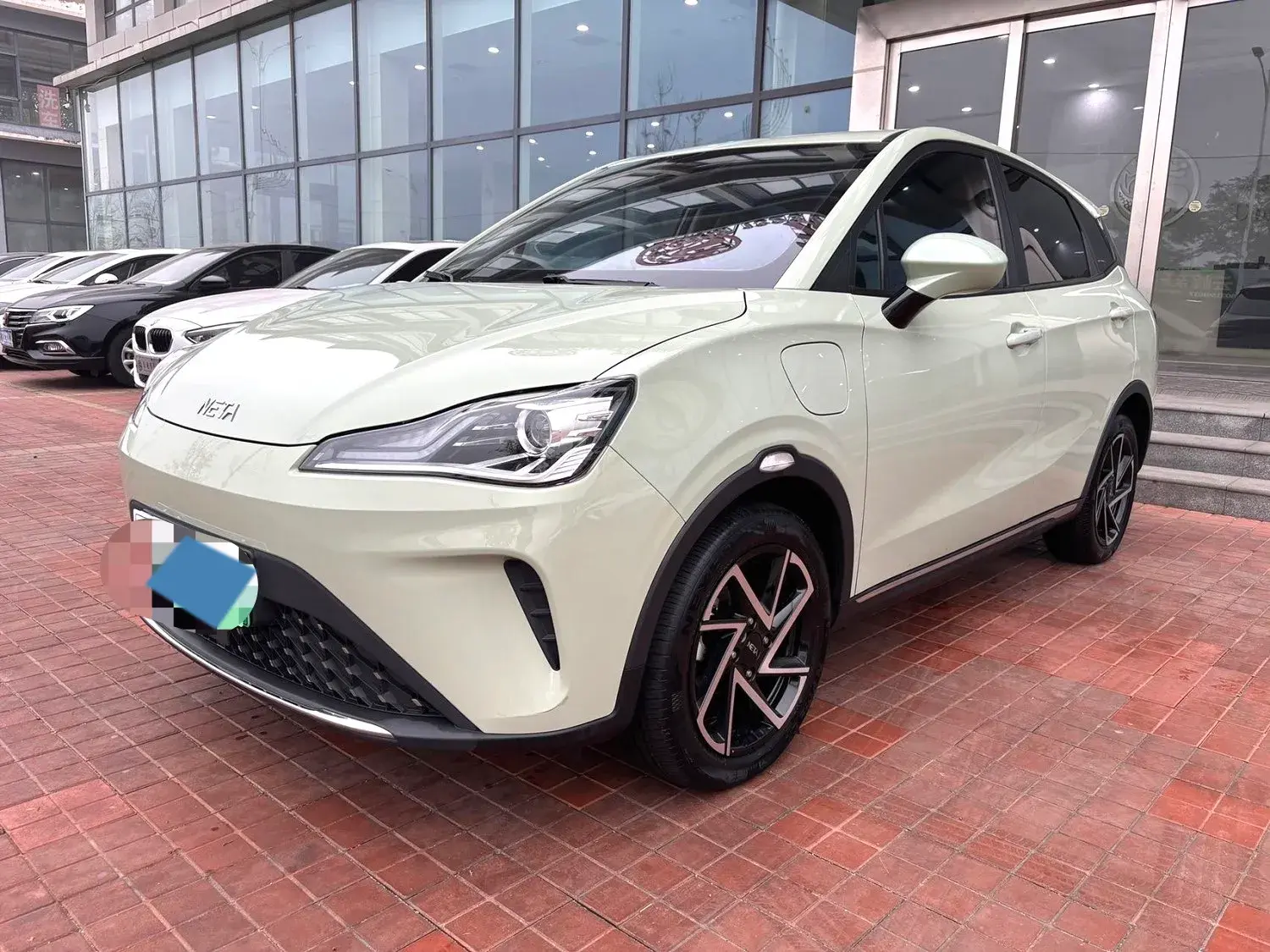 2023 NETA AYA view 1