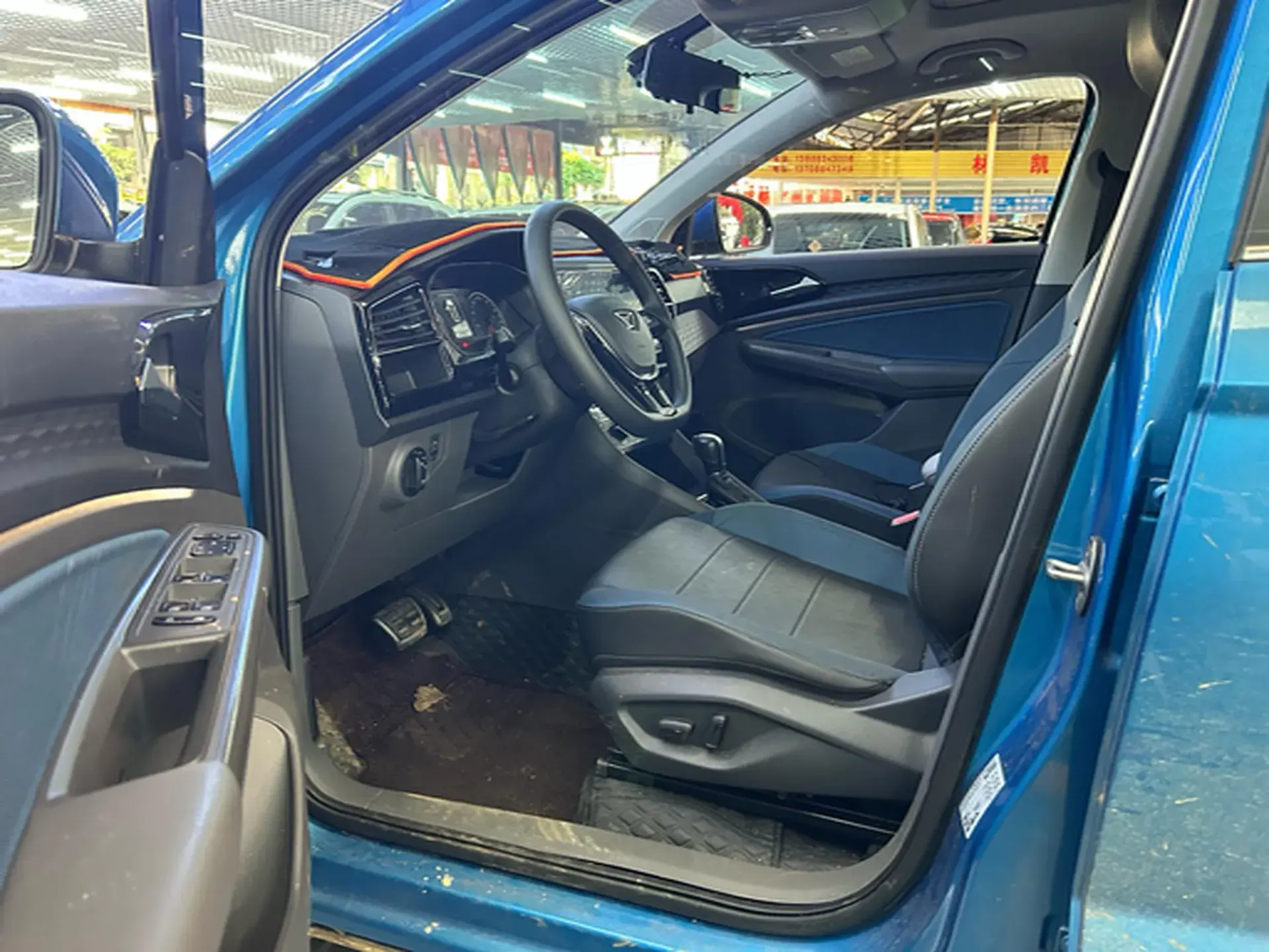 2021 JETTA VS7 thumbnail 3