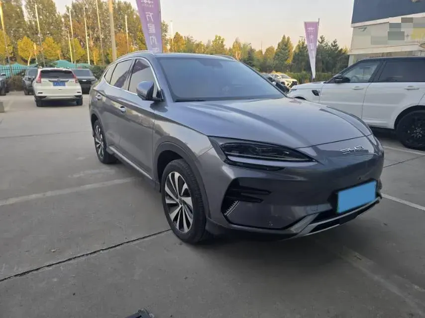 2024 BYD SONG thumbnail 3