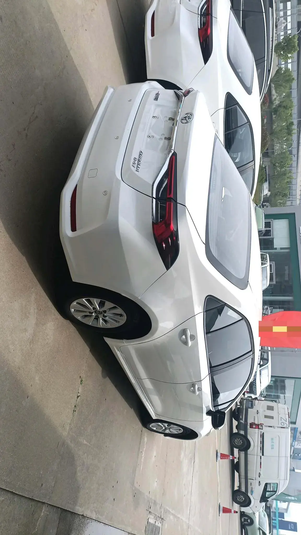 2023 TOYOTA COROLLA thumbnail 3