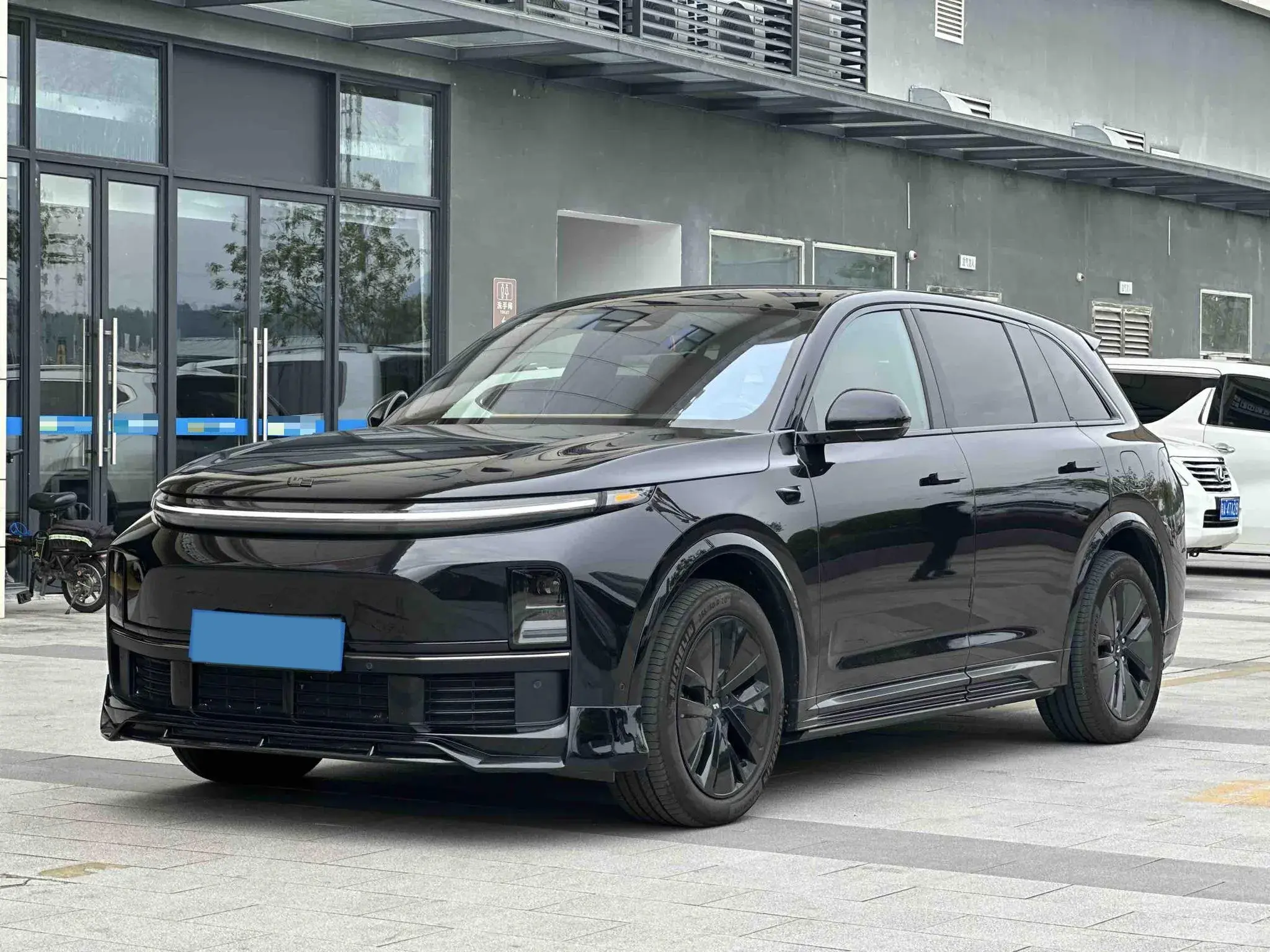 2024 LI L7 view 1