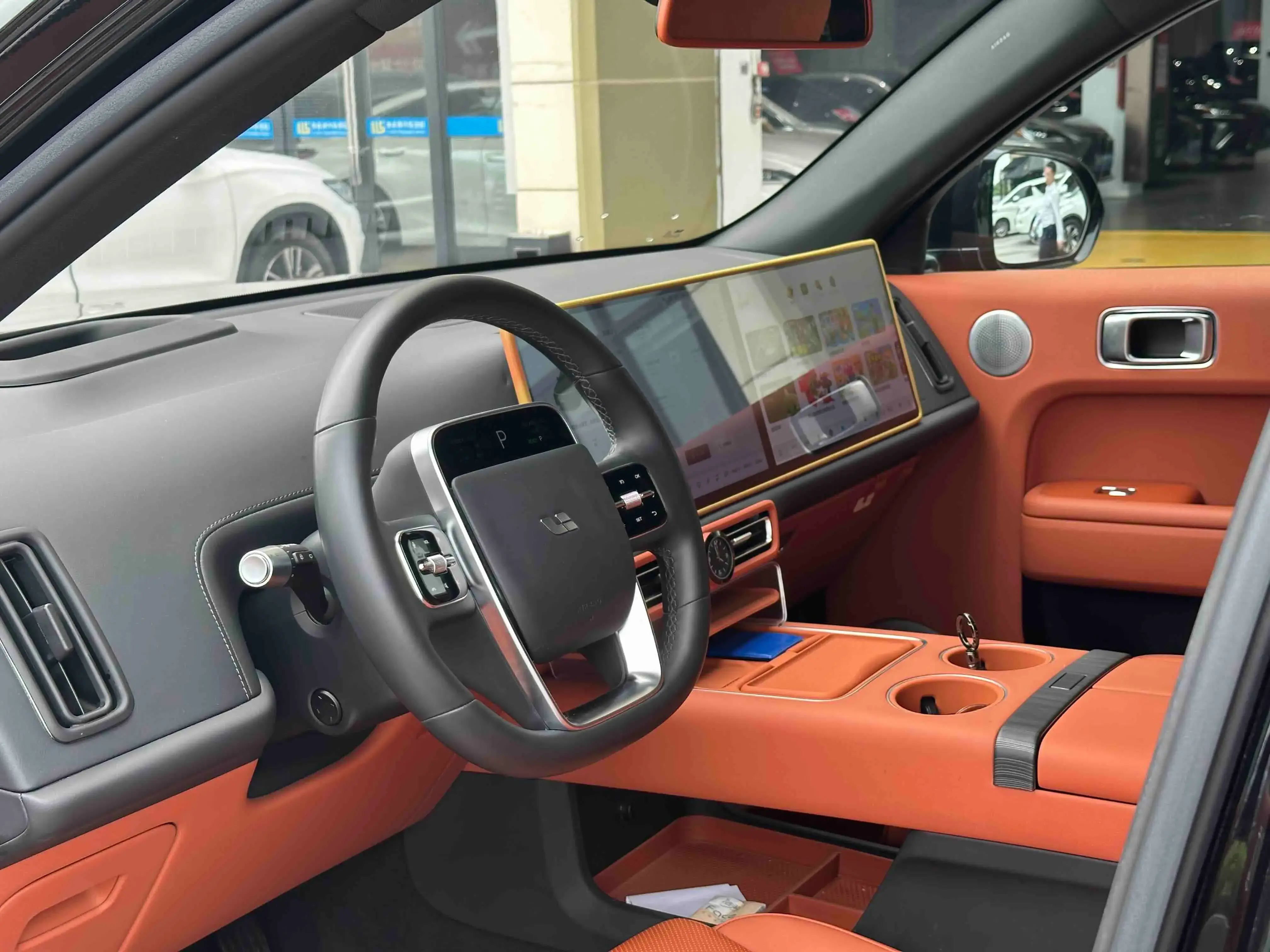 2024 LI L7 thumbnail 4