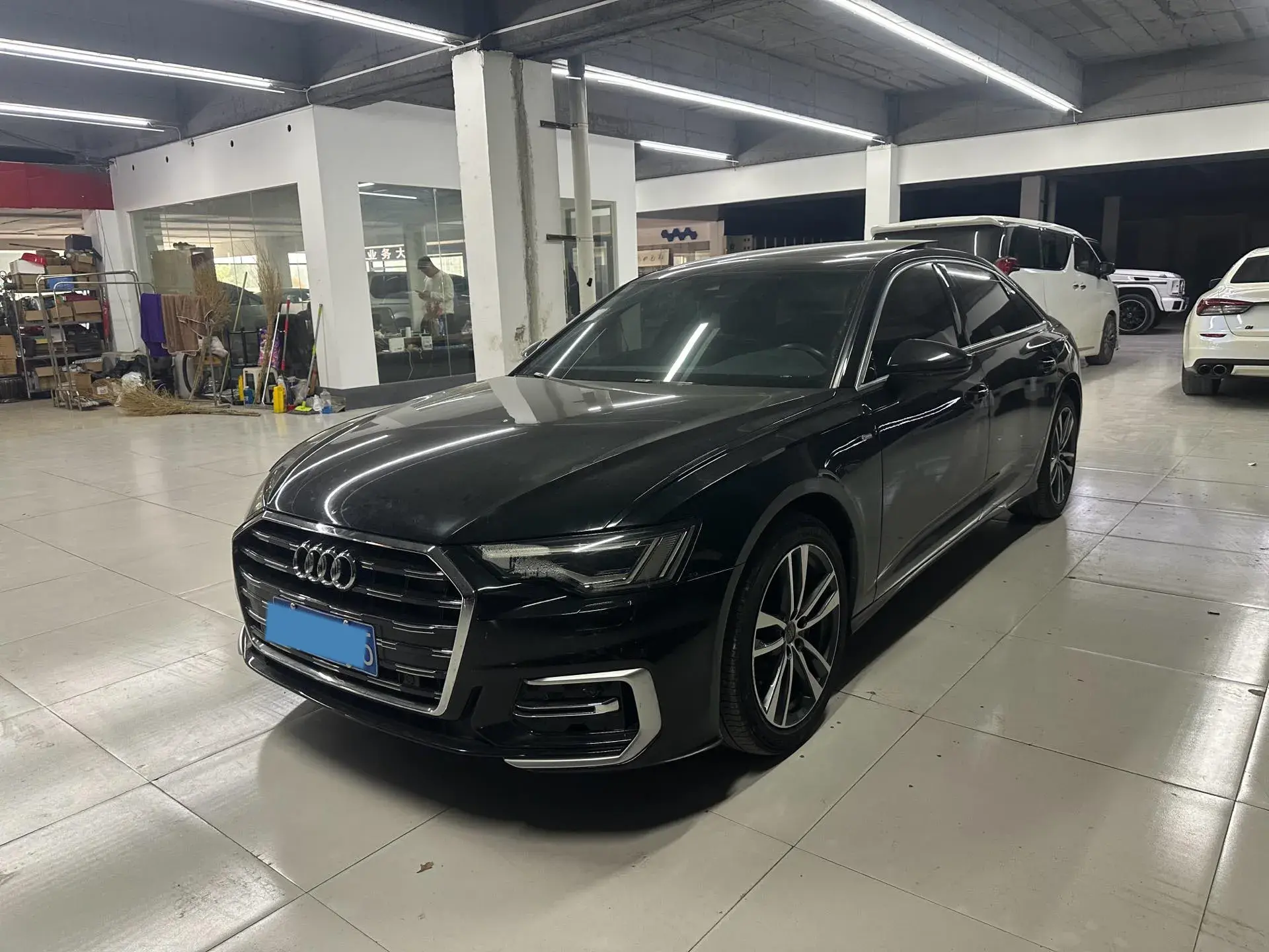 2020 AUDI A6L view 1