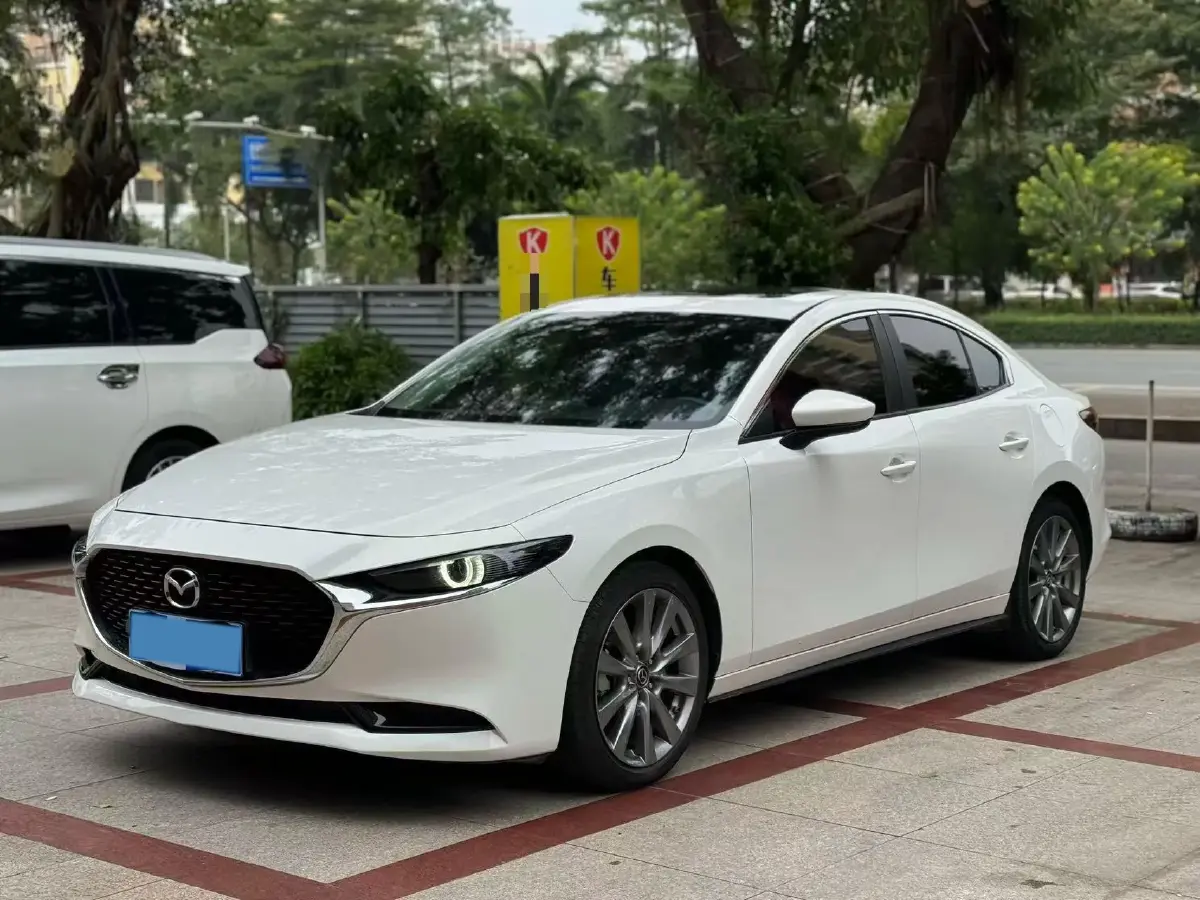 2021 Mazda 3 Axela 2.0L 158HP L4 6AT