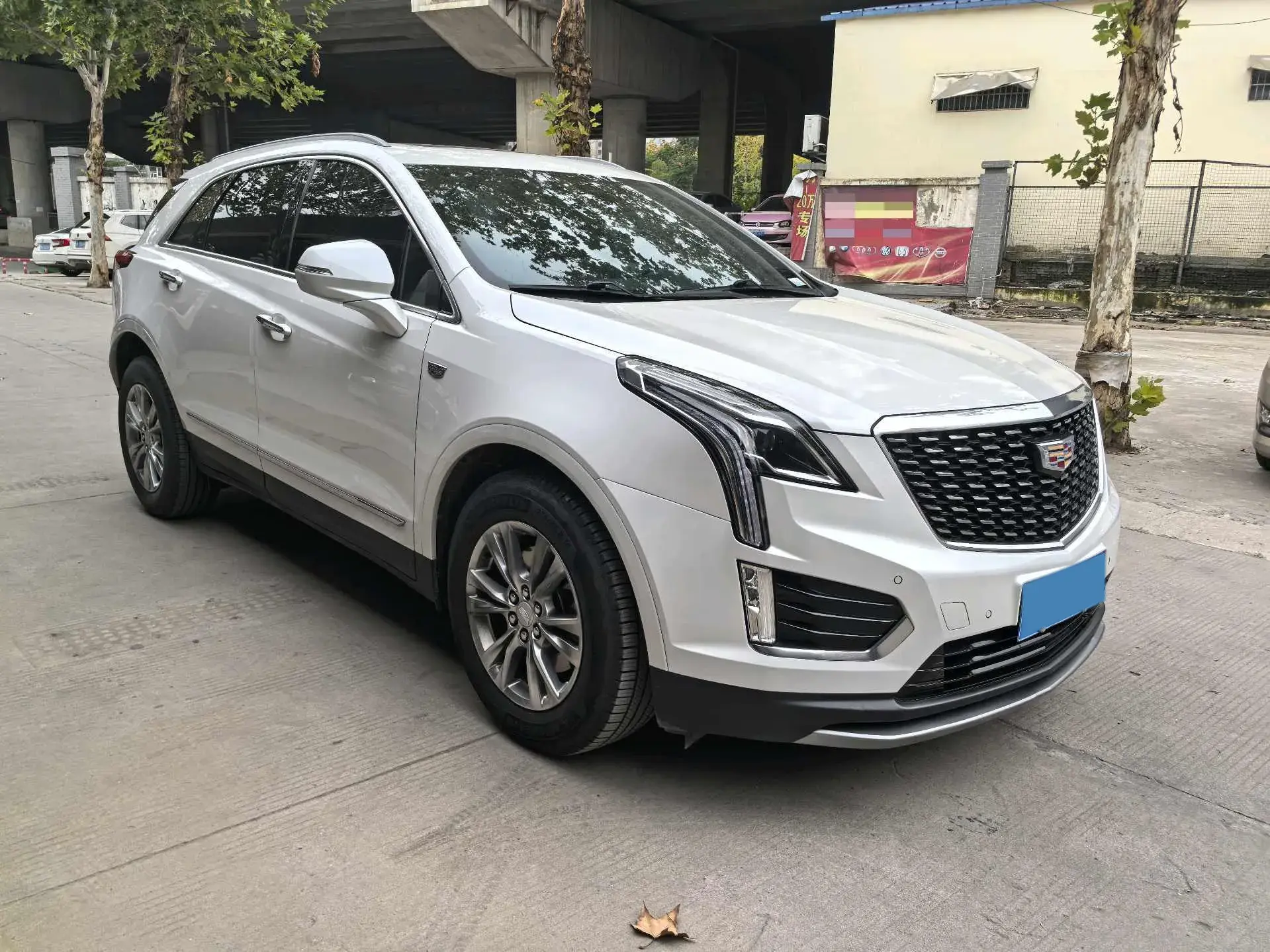 2022 CADILLAC XT5 thumbnail 3