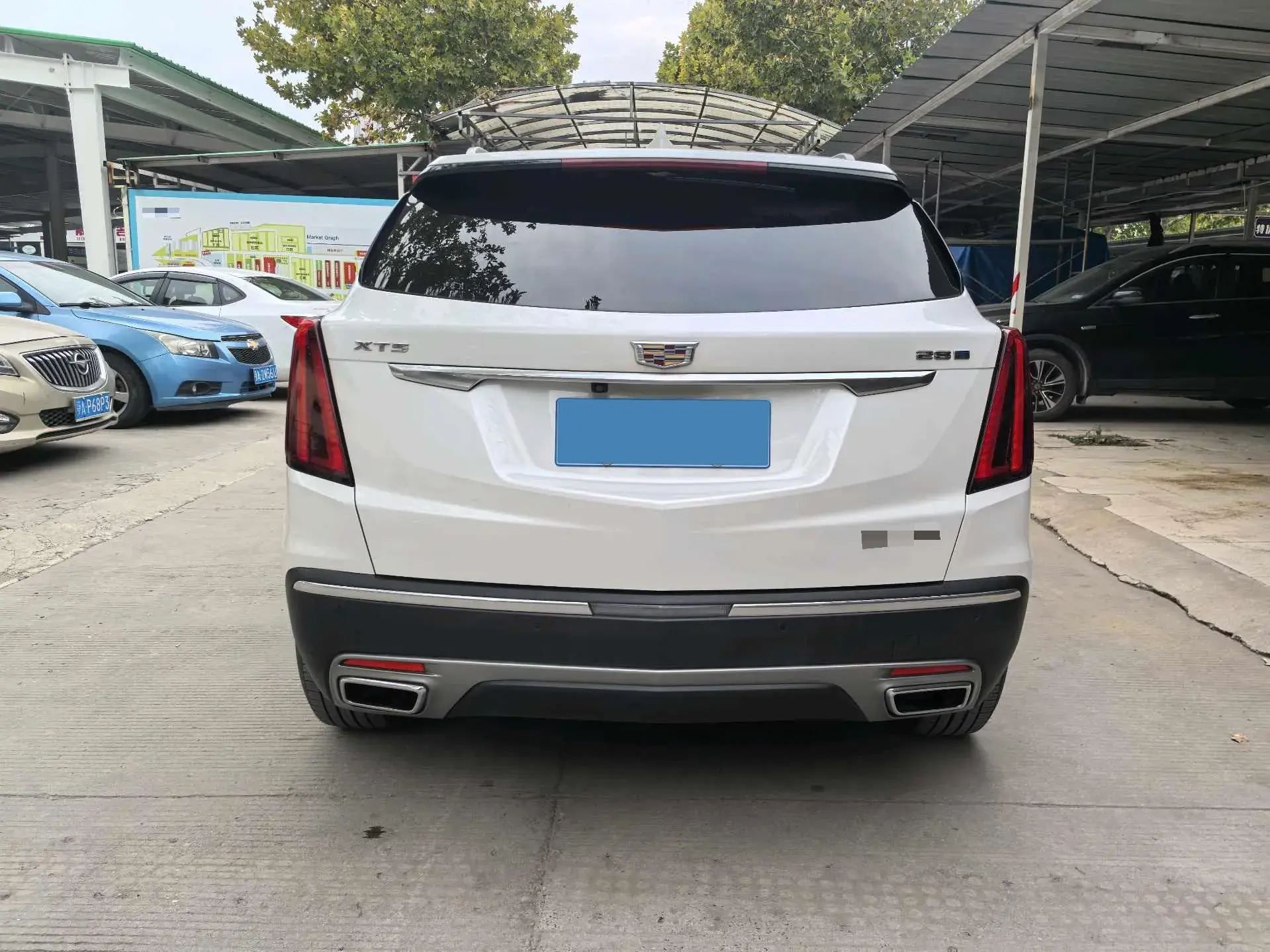 2022 CADILLAC XT5 thumbnail 4
