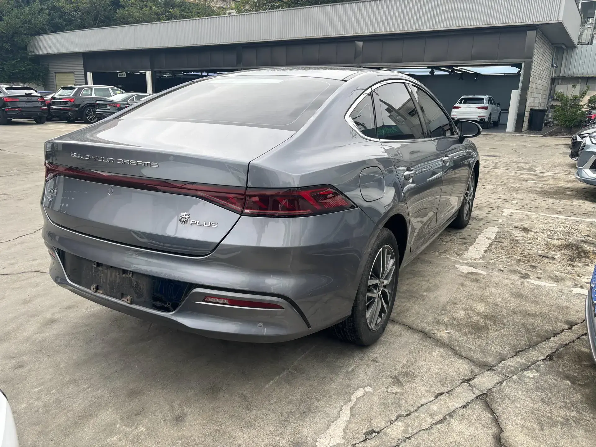 2023 BYD QIN thumbnail 4