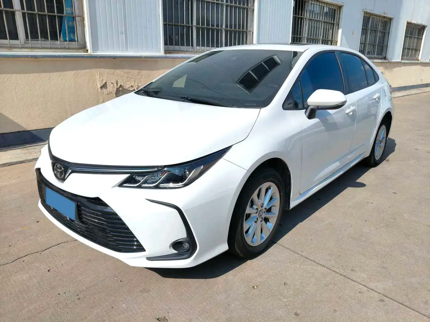 2023 TOYOTA COROLLA view 1