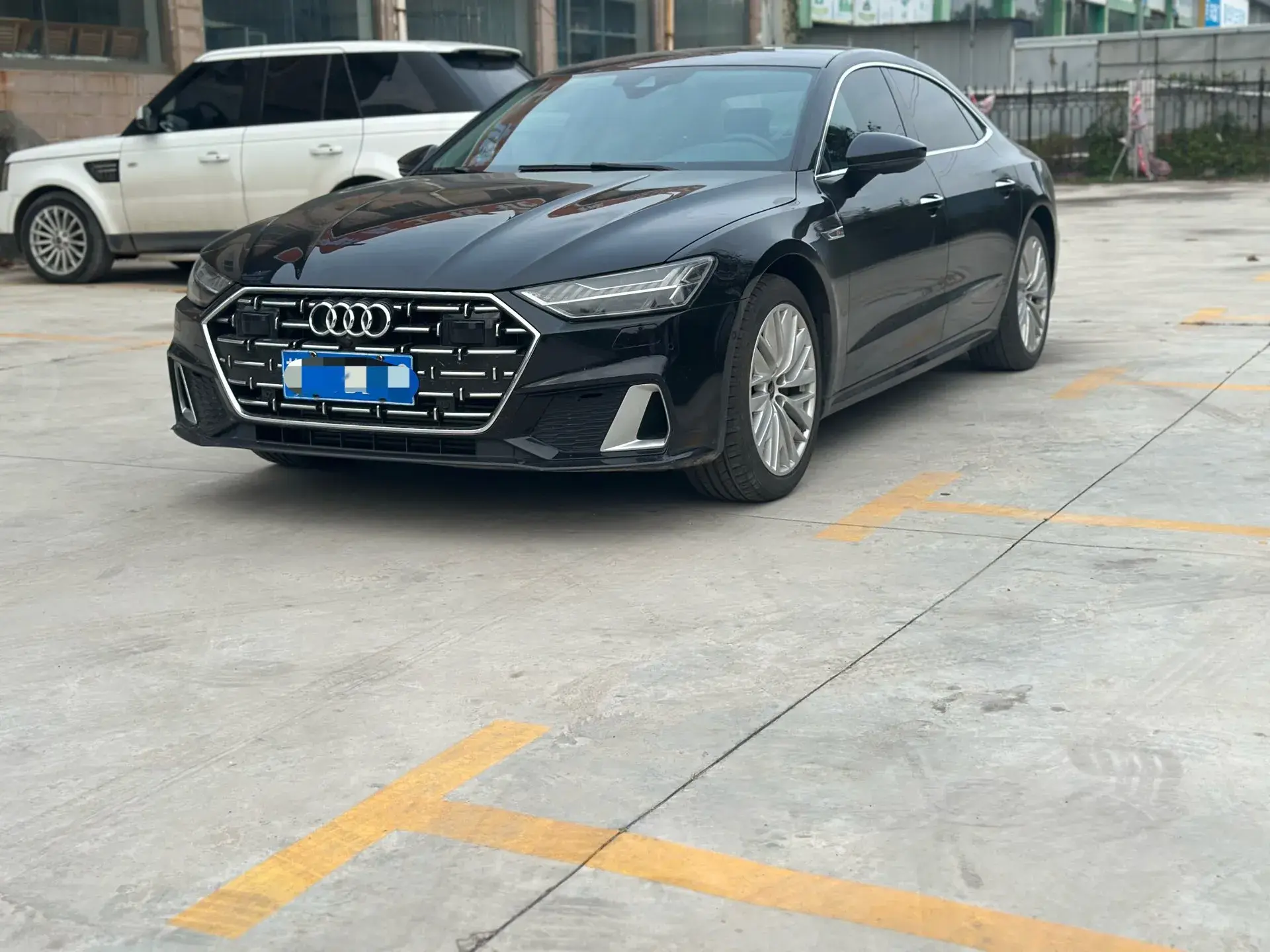 2024 AUDI A7L view 1