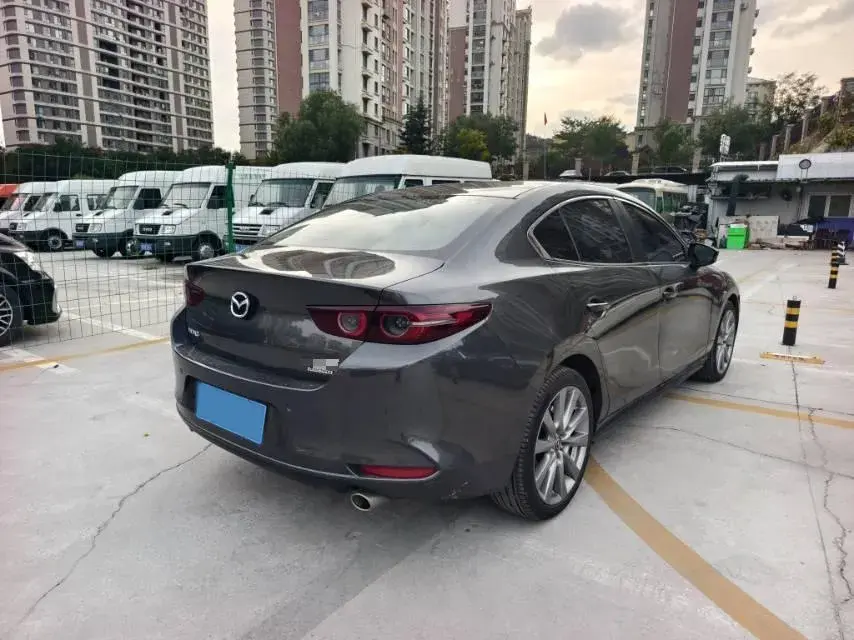2020 MAZDA 3 thumbnail 3