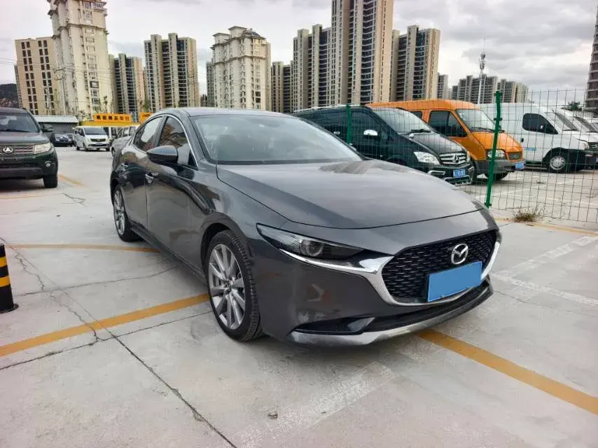 2020 MAZDA 3 thumbnail 2