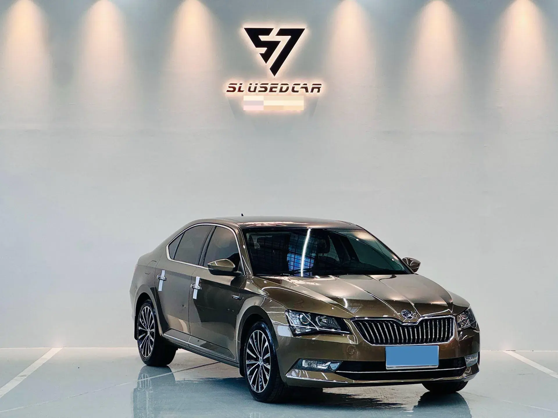 2018 SKODA SUPERB thumbnail 3