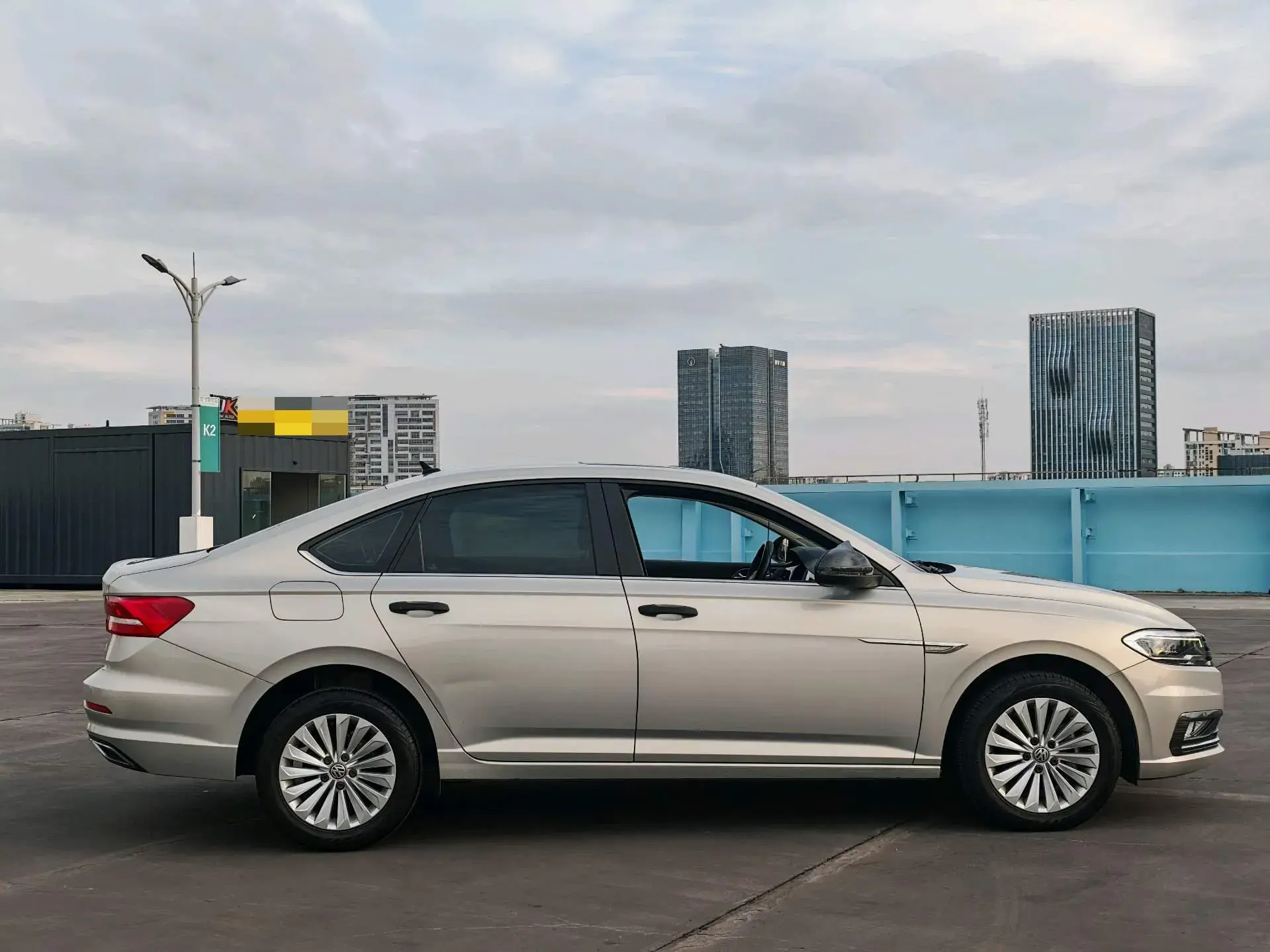 2018 VOLKSWAGEN LAVIDA thumbnail 4