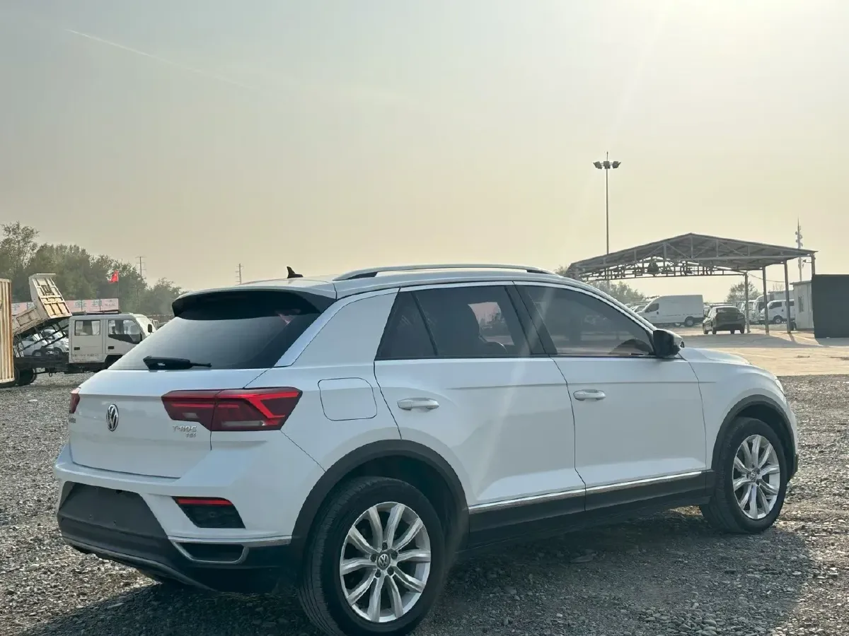 2019 Volkswagen T-Roc 1.4T 131HP L4 7DCT,autocango,china used car exporter,china ev exporter,chinese used car exporter,chinese used ev exporter