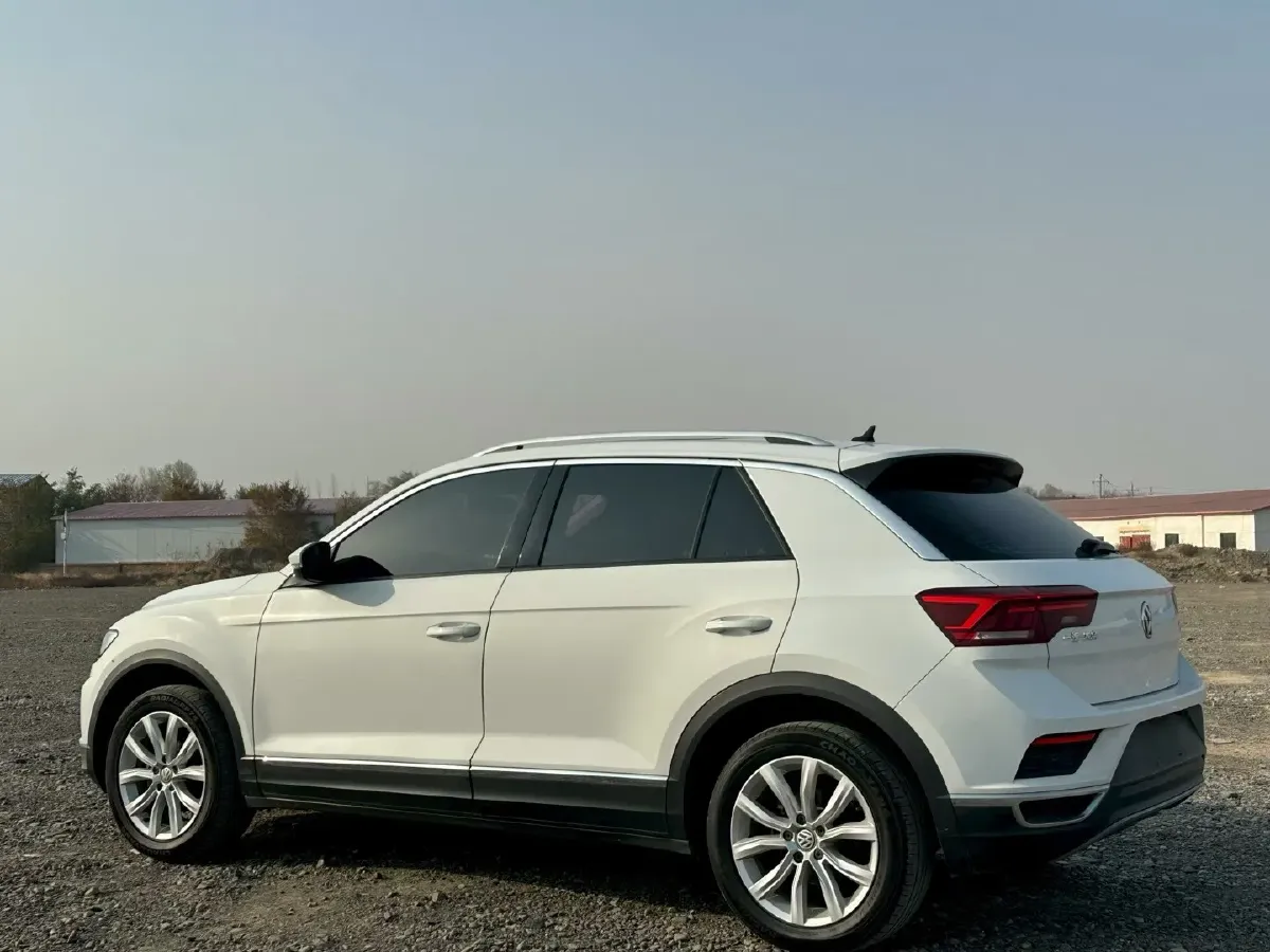 2019 Volkswagen T-Roc 1.4T 131HP L4 7DCT,autocango,china used car exporter,china ev exporter,chinese used car exporter,chinese used ev exporter