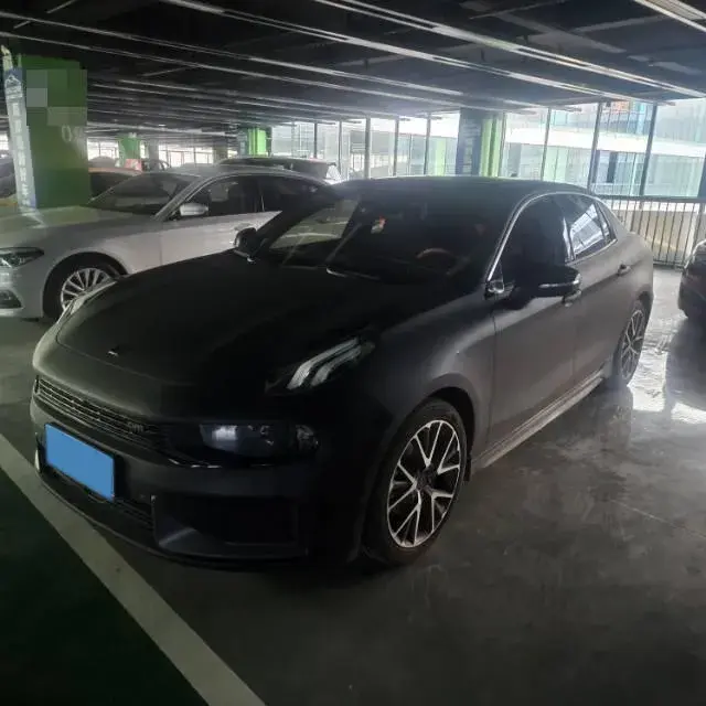 2018 LYNK&CO 03 view 1