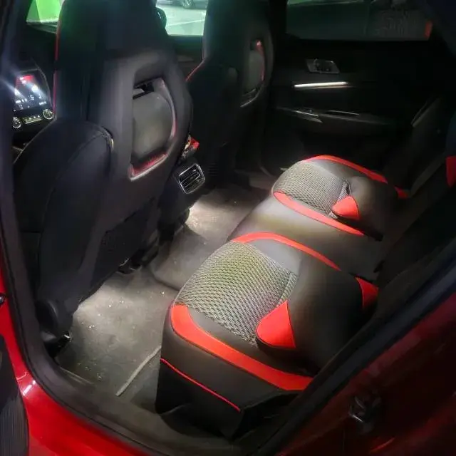 2018 LYNK&CO 03 thumbnail 4