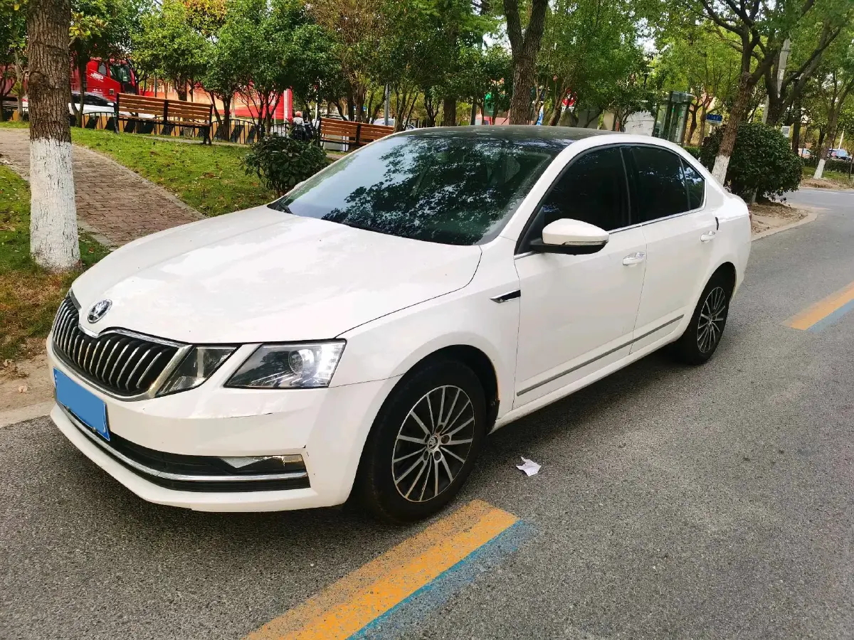2019 Skoda Octavia 1.5L 116HP L4 6AT