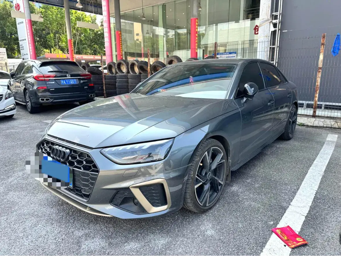 2024 Audi A4L 2.0T 190HP L4 7DCT