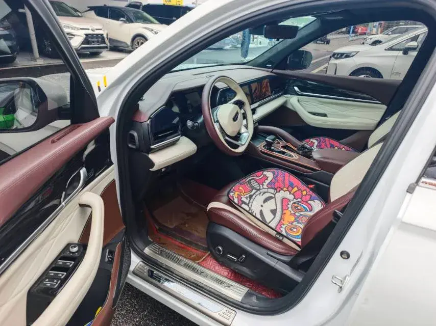 2021 GEELY MONJARO thumbnail 4