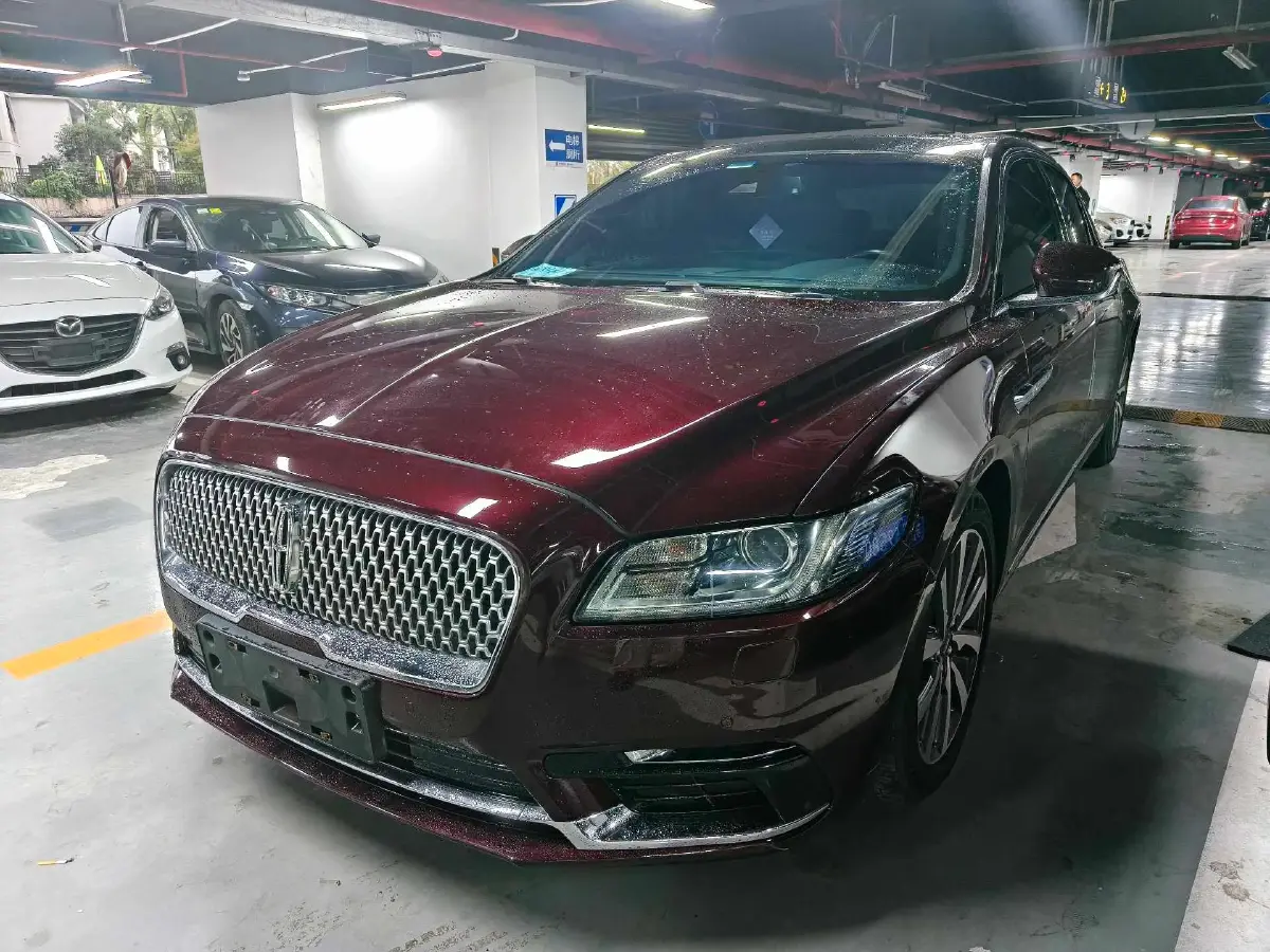 2019 Lincoln Continental 2.0T 261HP L4 6AT