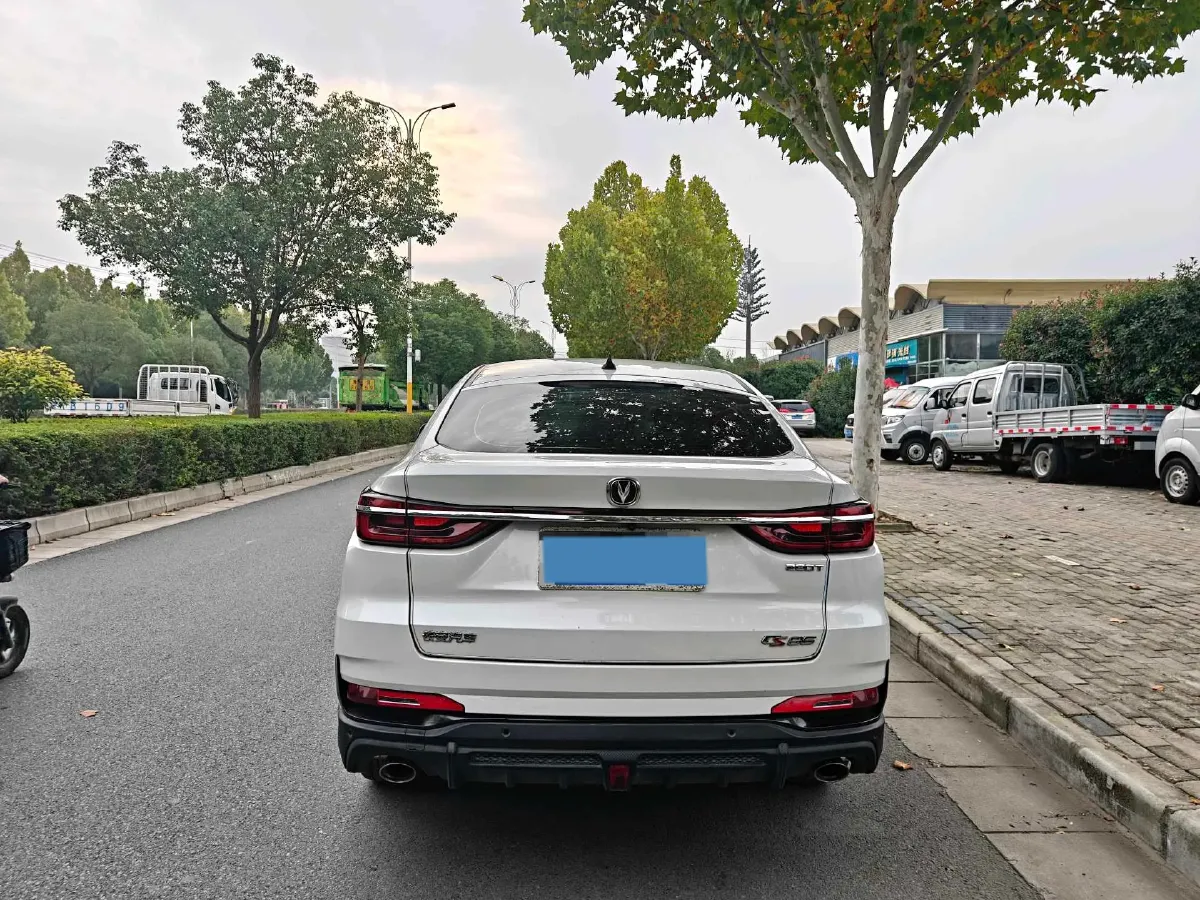 2021 ChangAn CS85 Coupe 1.5T 178HP L4 7DCT,autocango,china used car exporter,china ev exporter,chinese used car exporter,chinese used ev exporter