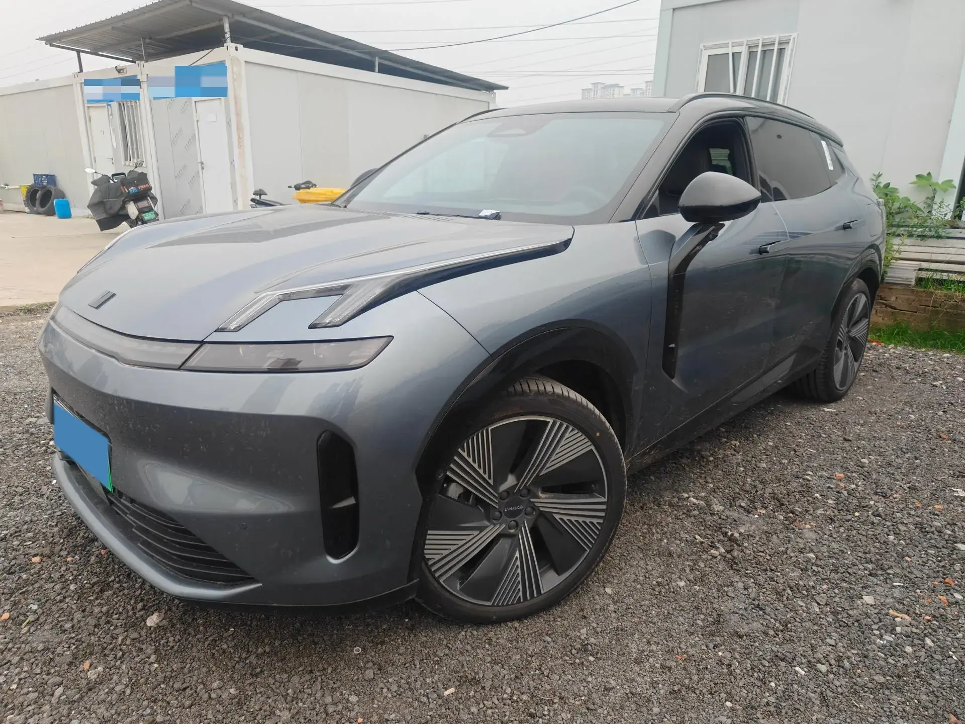 2025 LYNK&CO 08 view 1