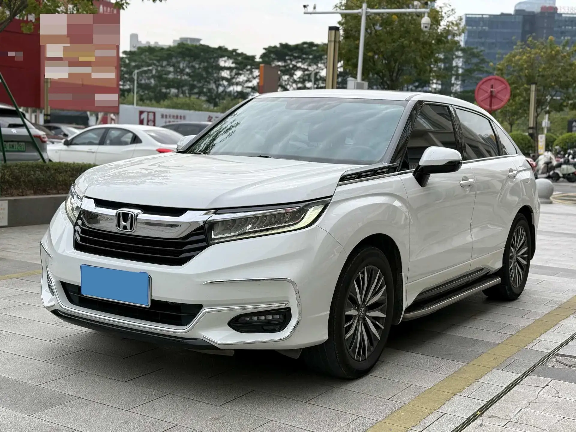 2020 HONDA AVANCIER view 1